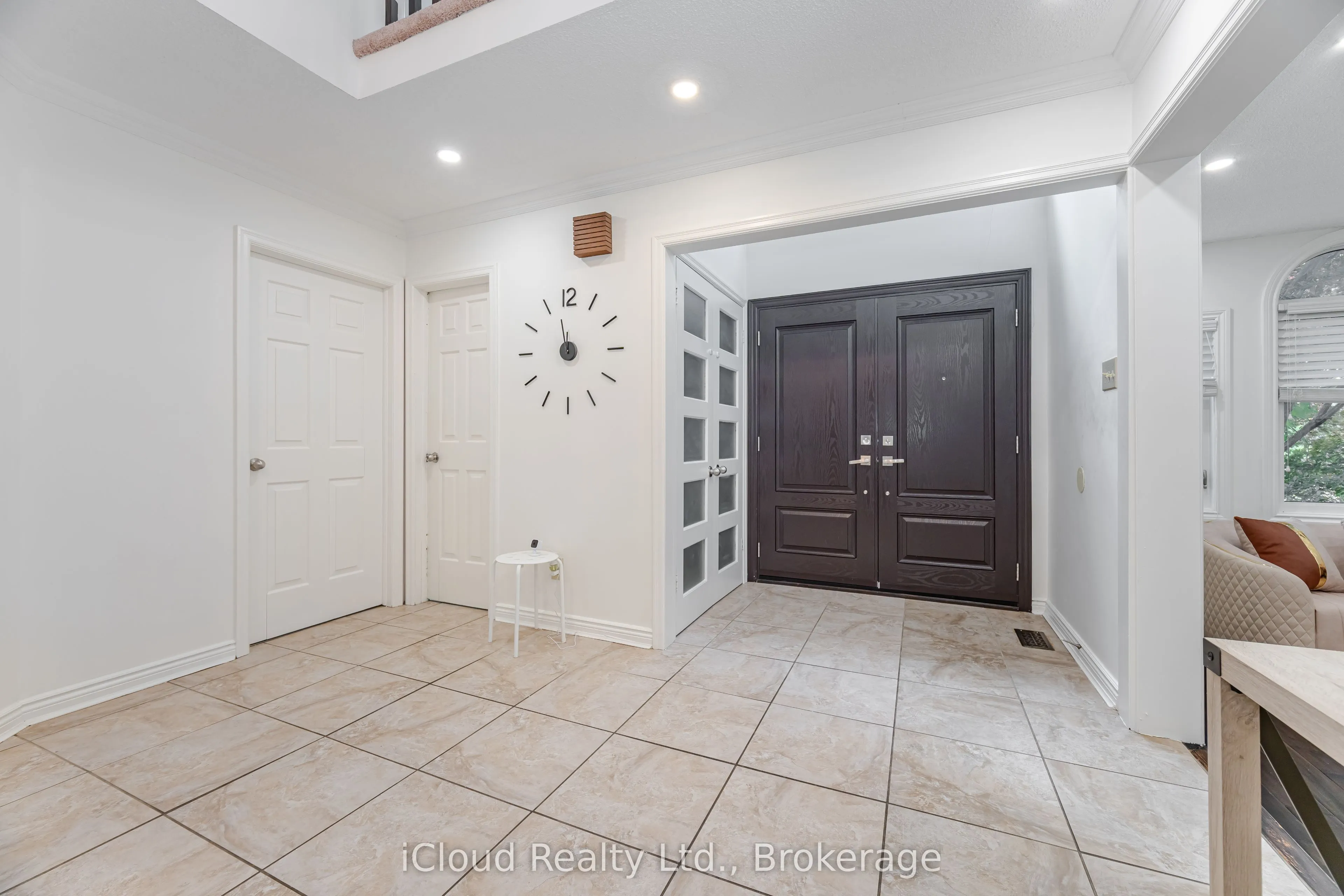 4 Fifewood Crescent
