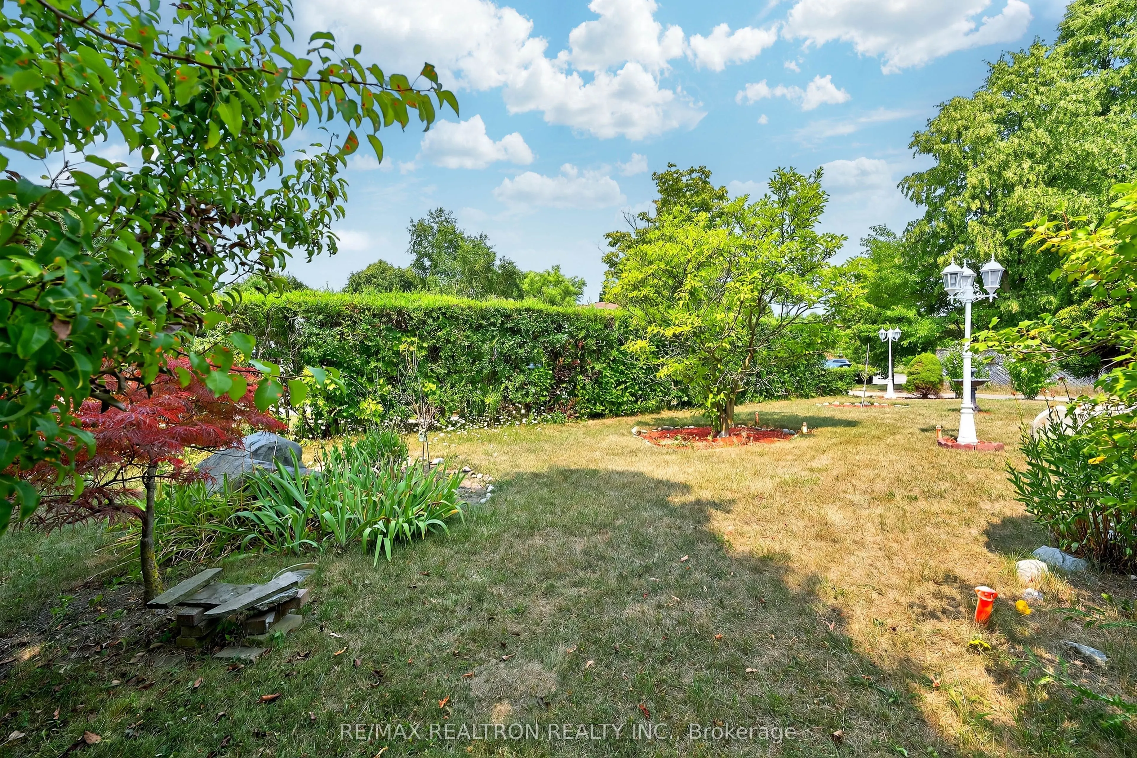 356 Burrows Hall Boulevard