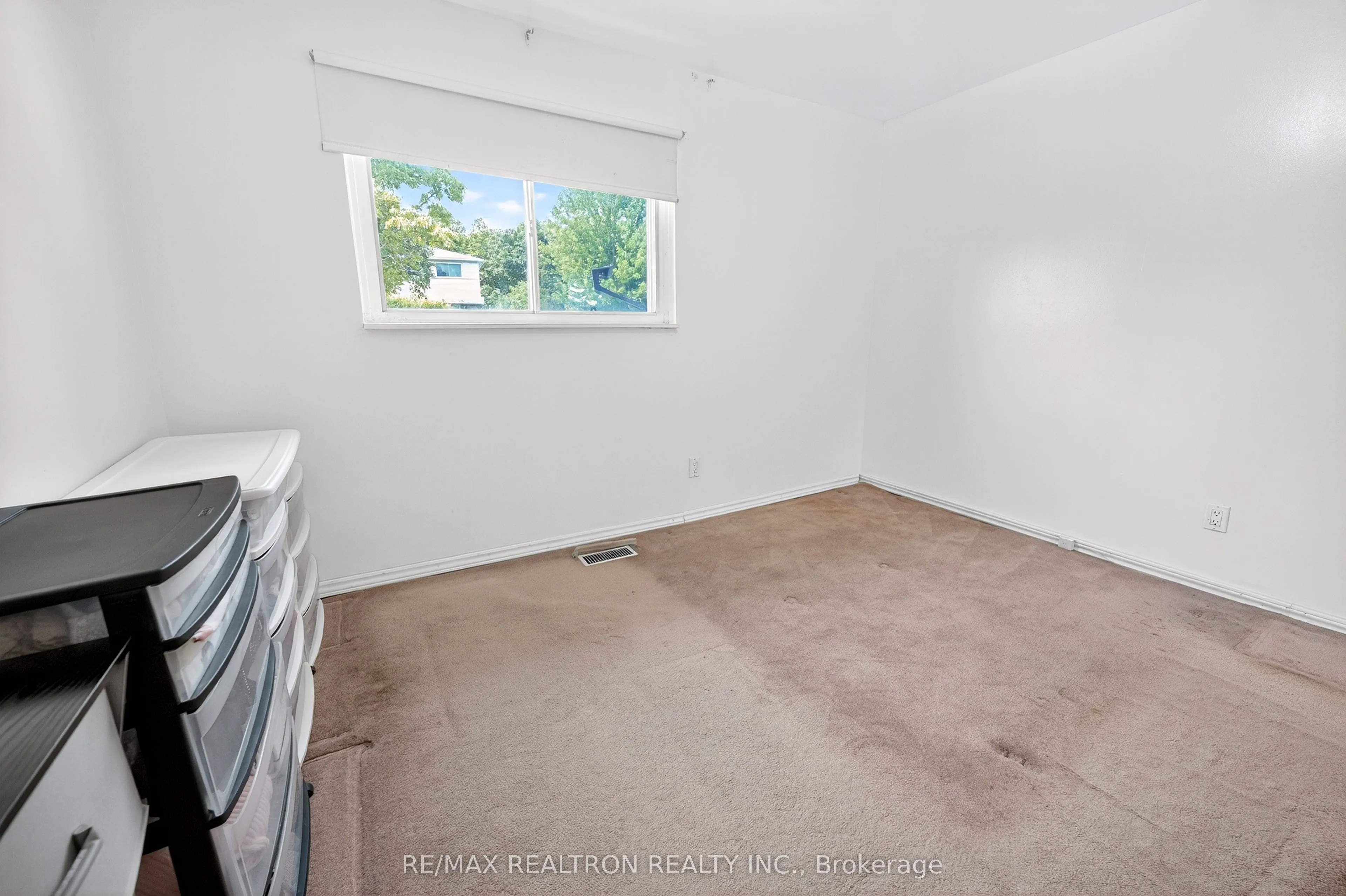 356 Burrows Hall Boulevard