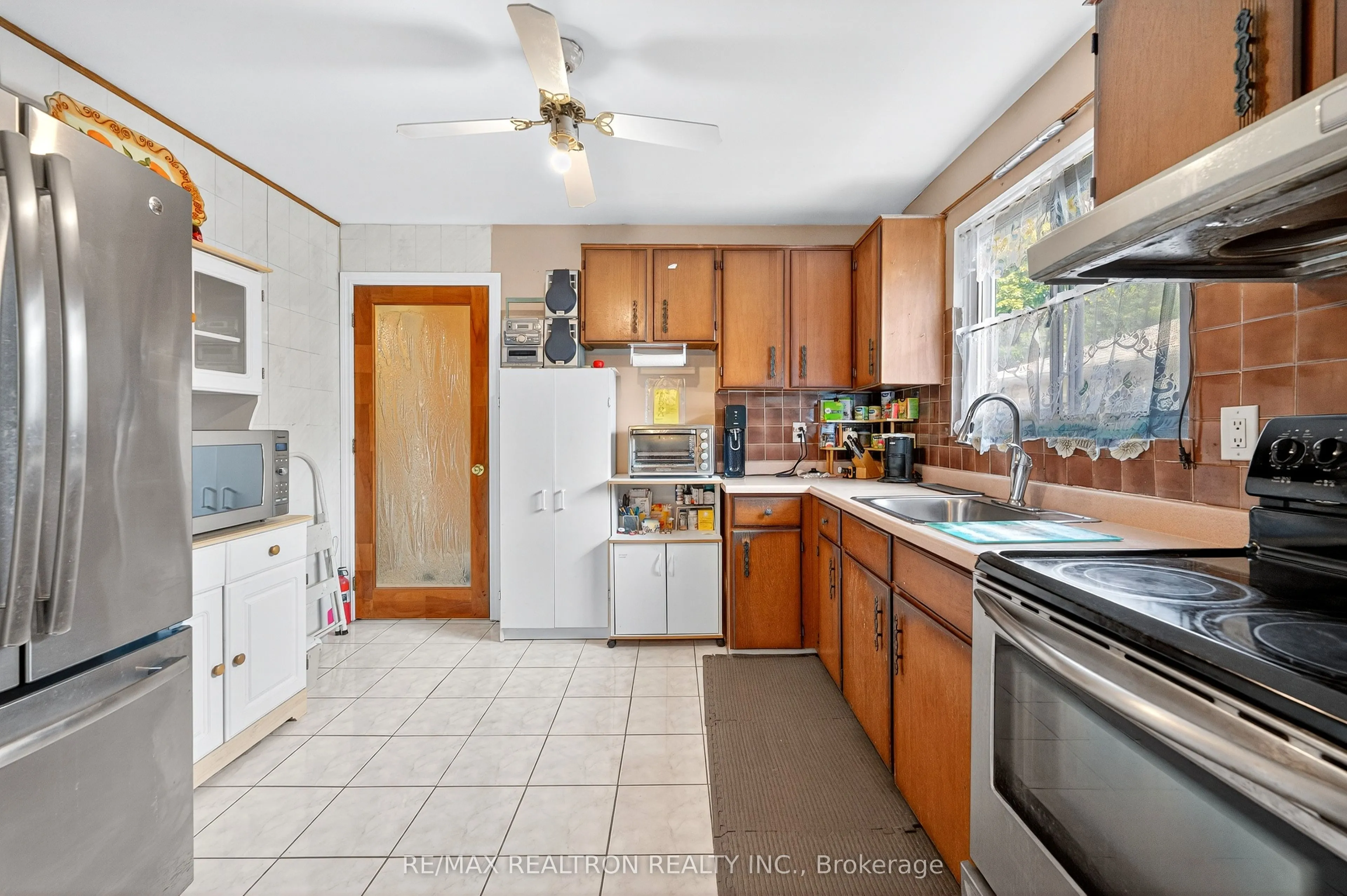 356 Burrows Hall Boulevard