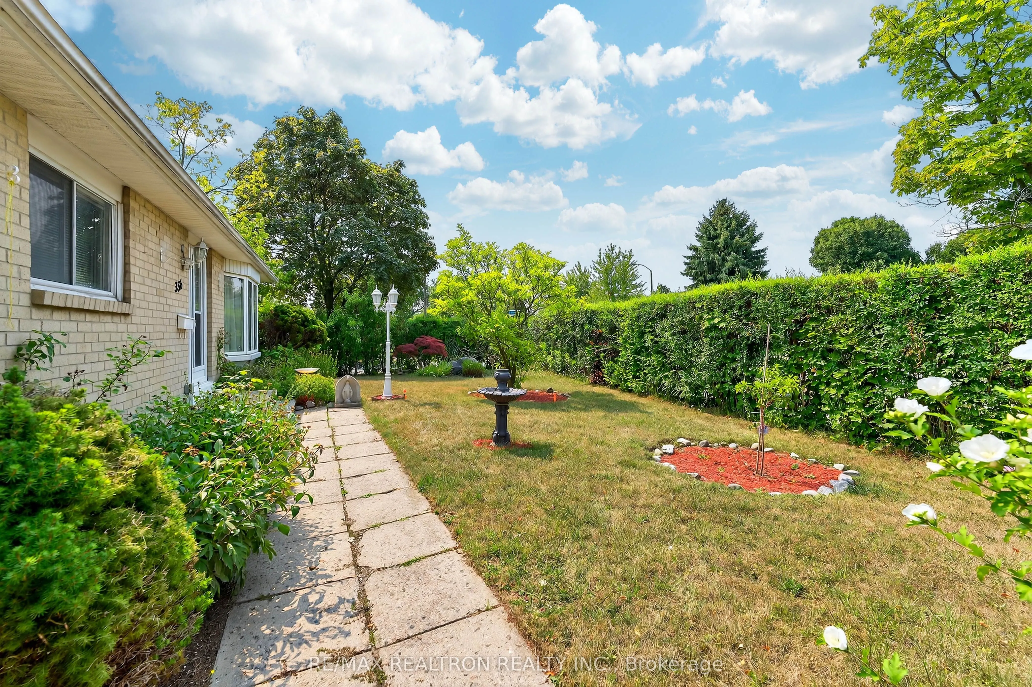 356 Burrows Hall Boulevard