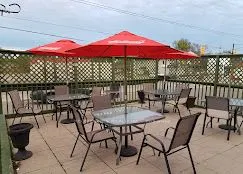926 Simcoe Street N
