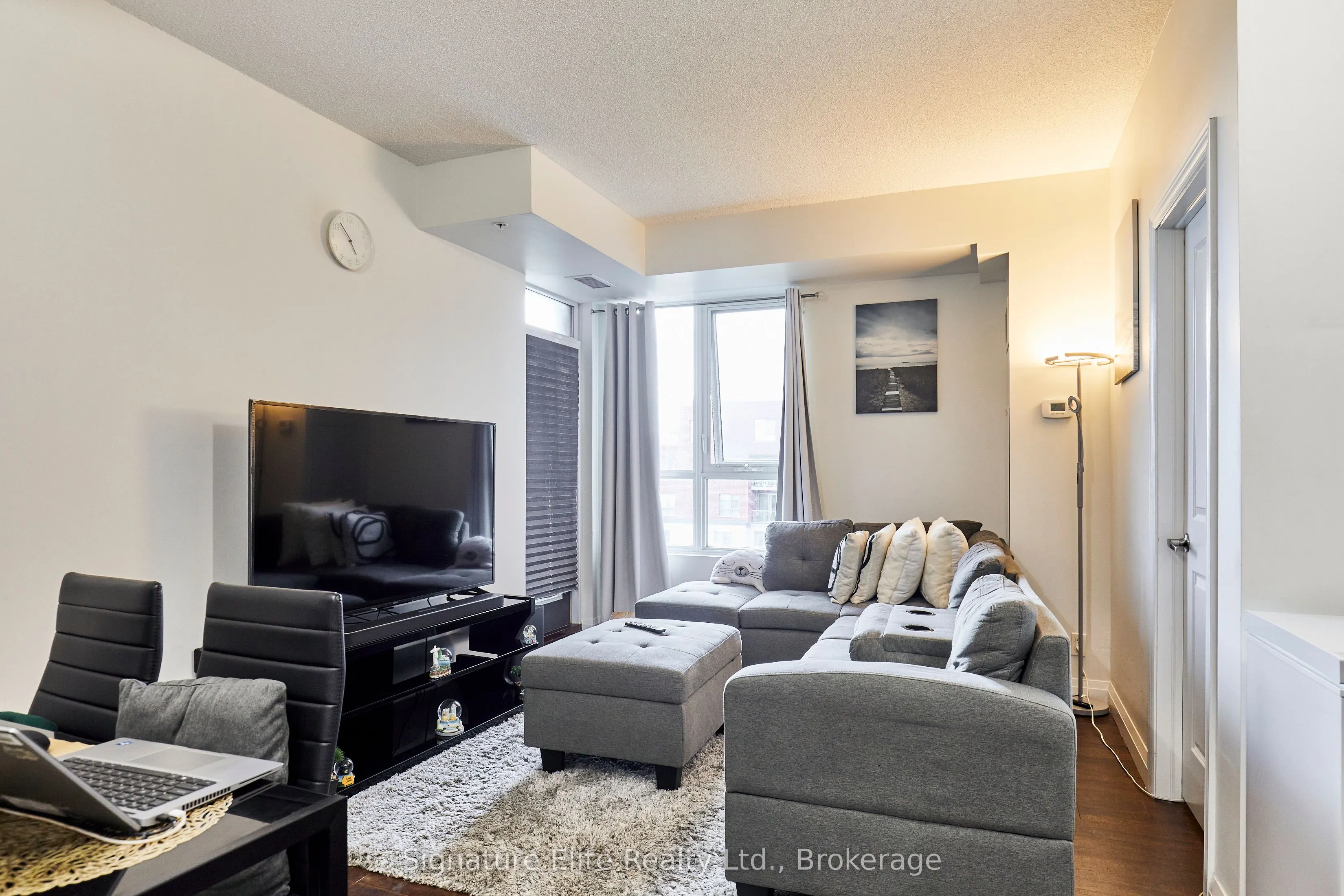 22 East Haven Road, #512