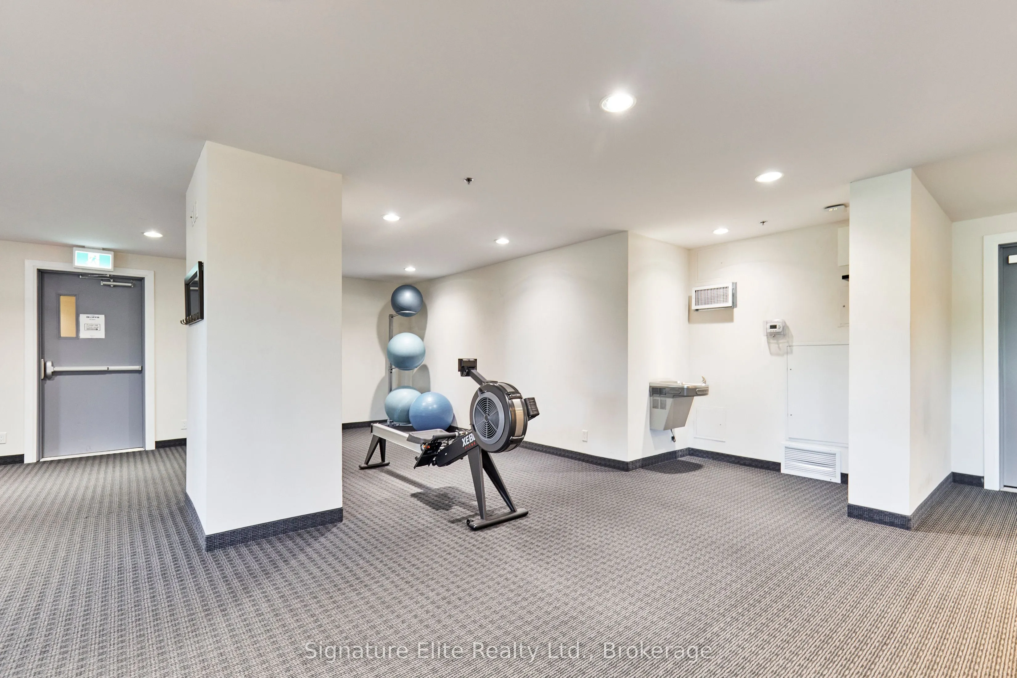 22 East Haven Road, #512
