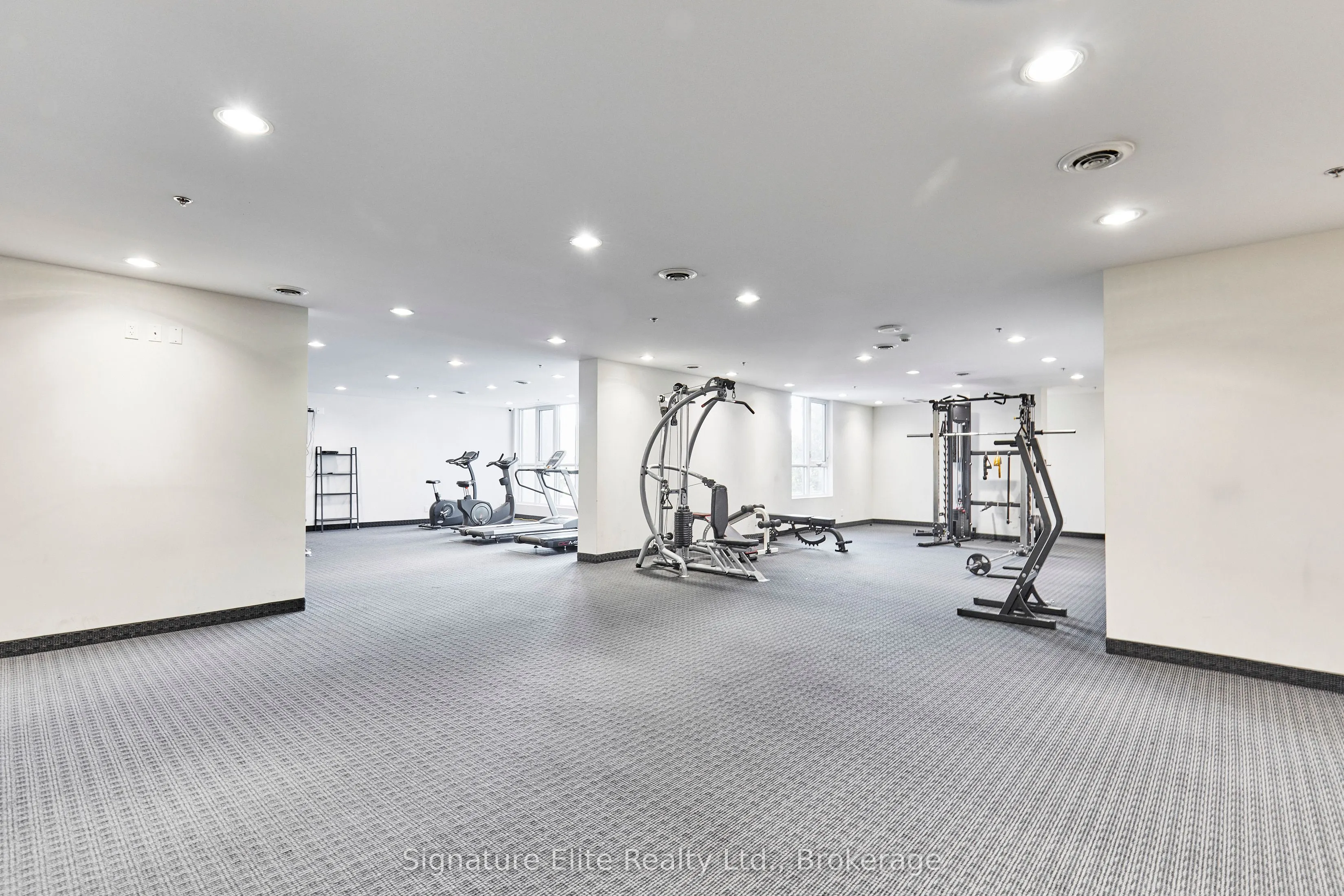 22 East Haven Road, #512
