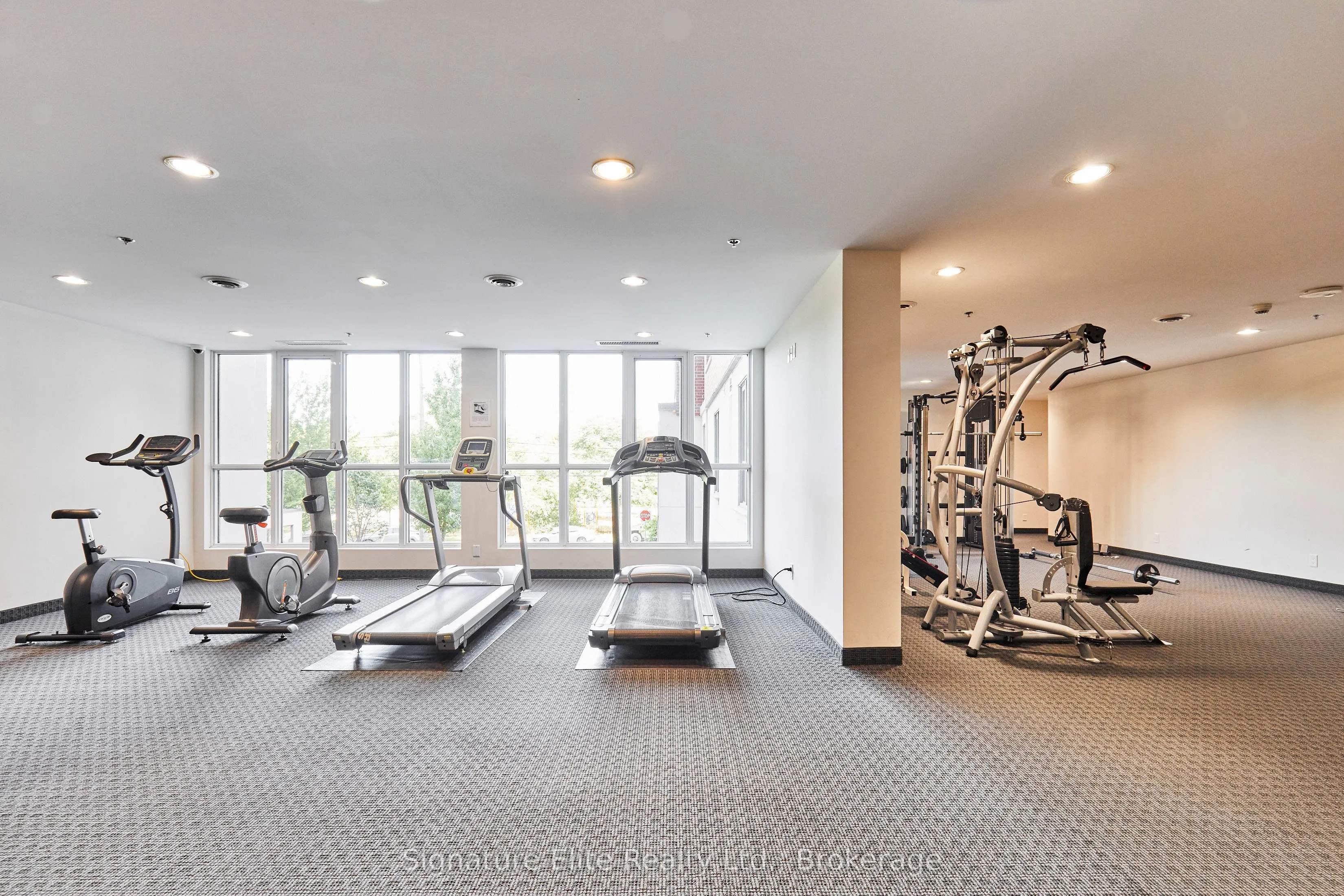 22 East Haven Road, #512