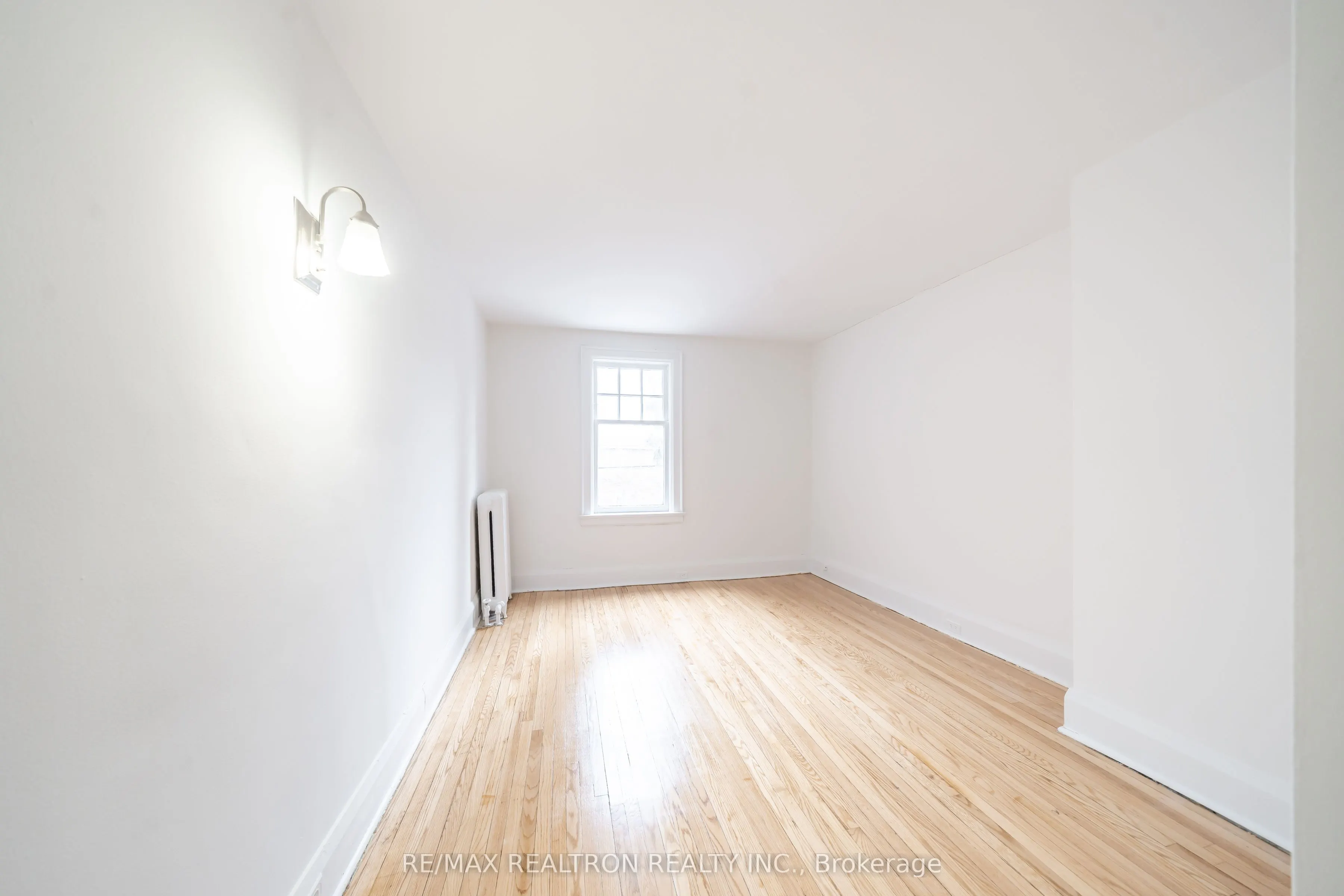 6 Kingston Road, #32