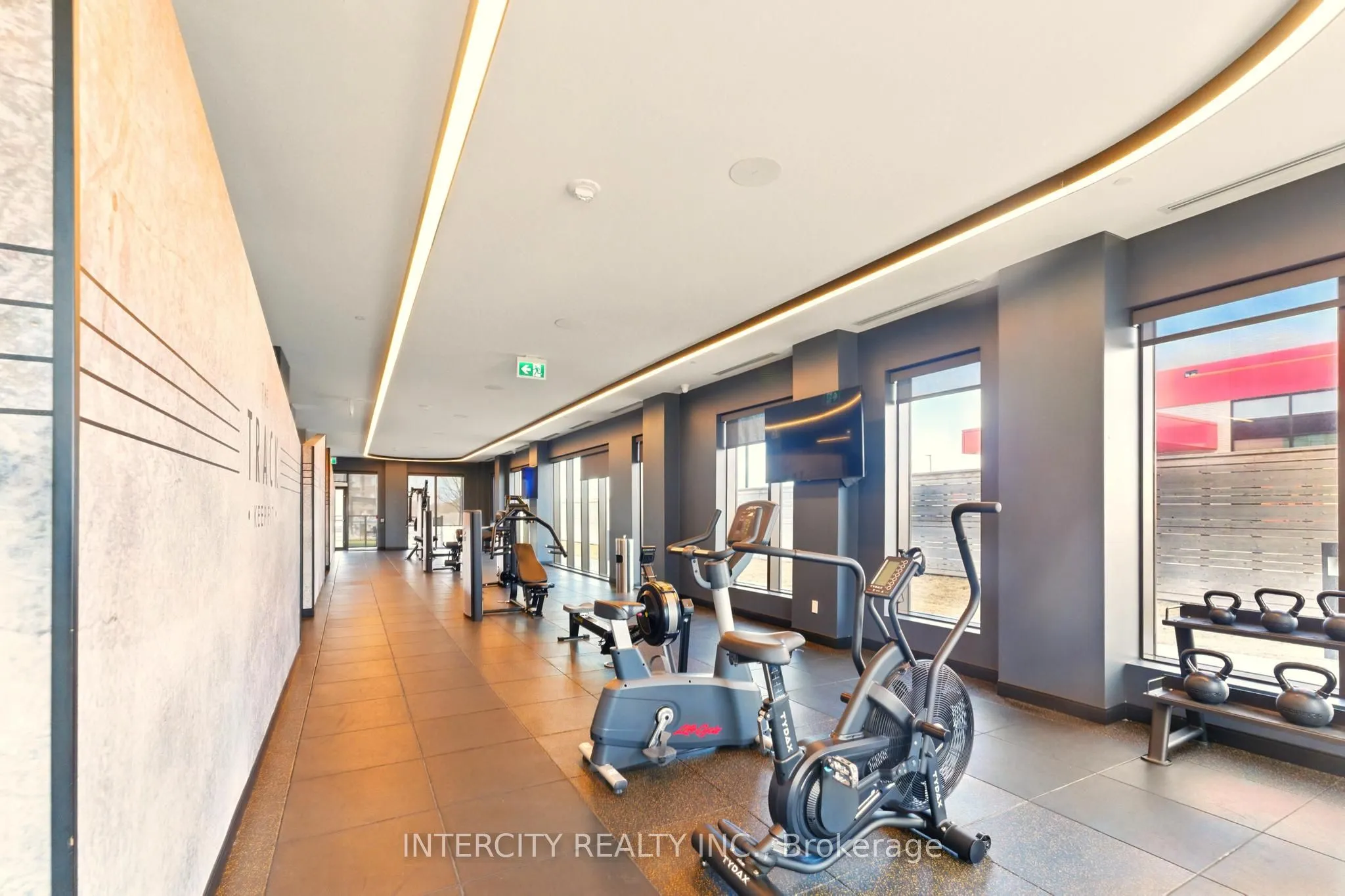 2550 Simcoe Street N, #1207