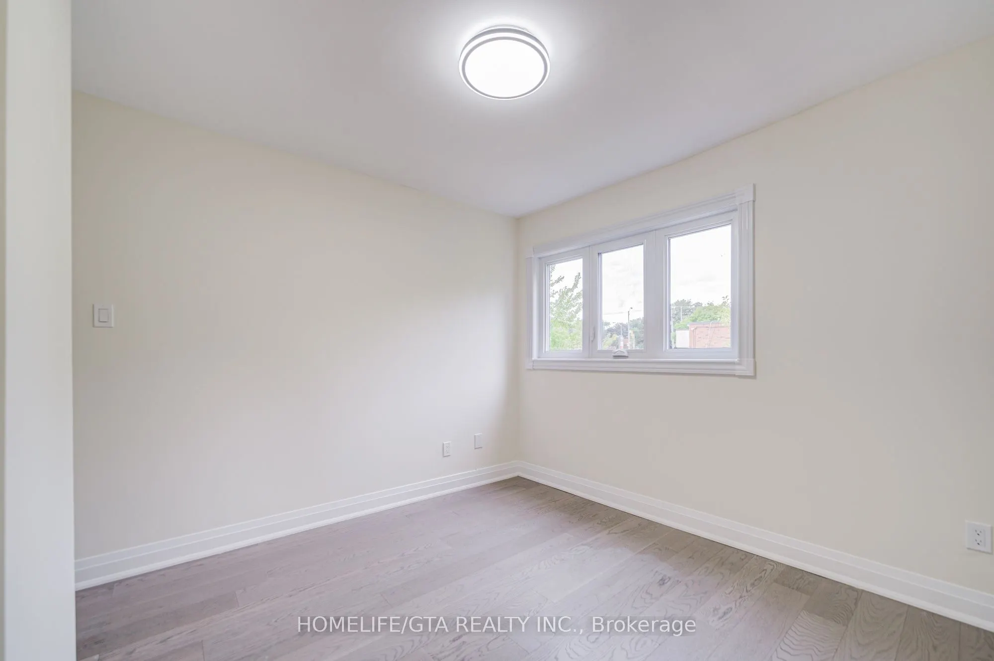 6 Sprucewood Court