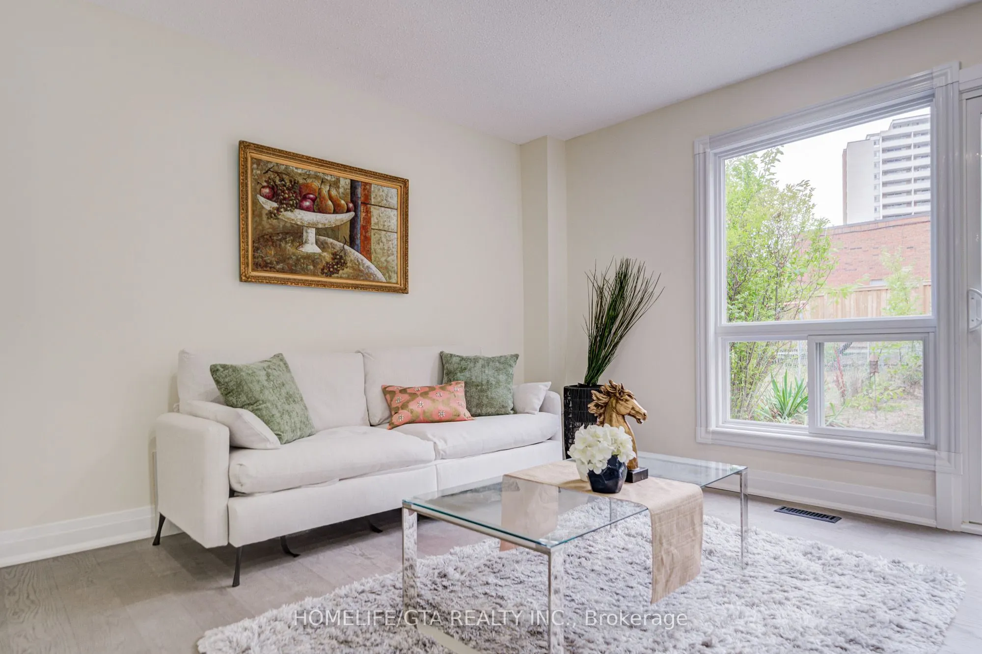 6 Sprucewood Court