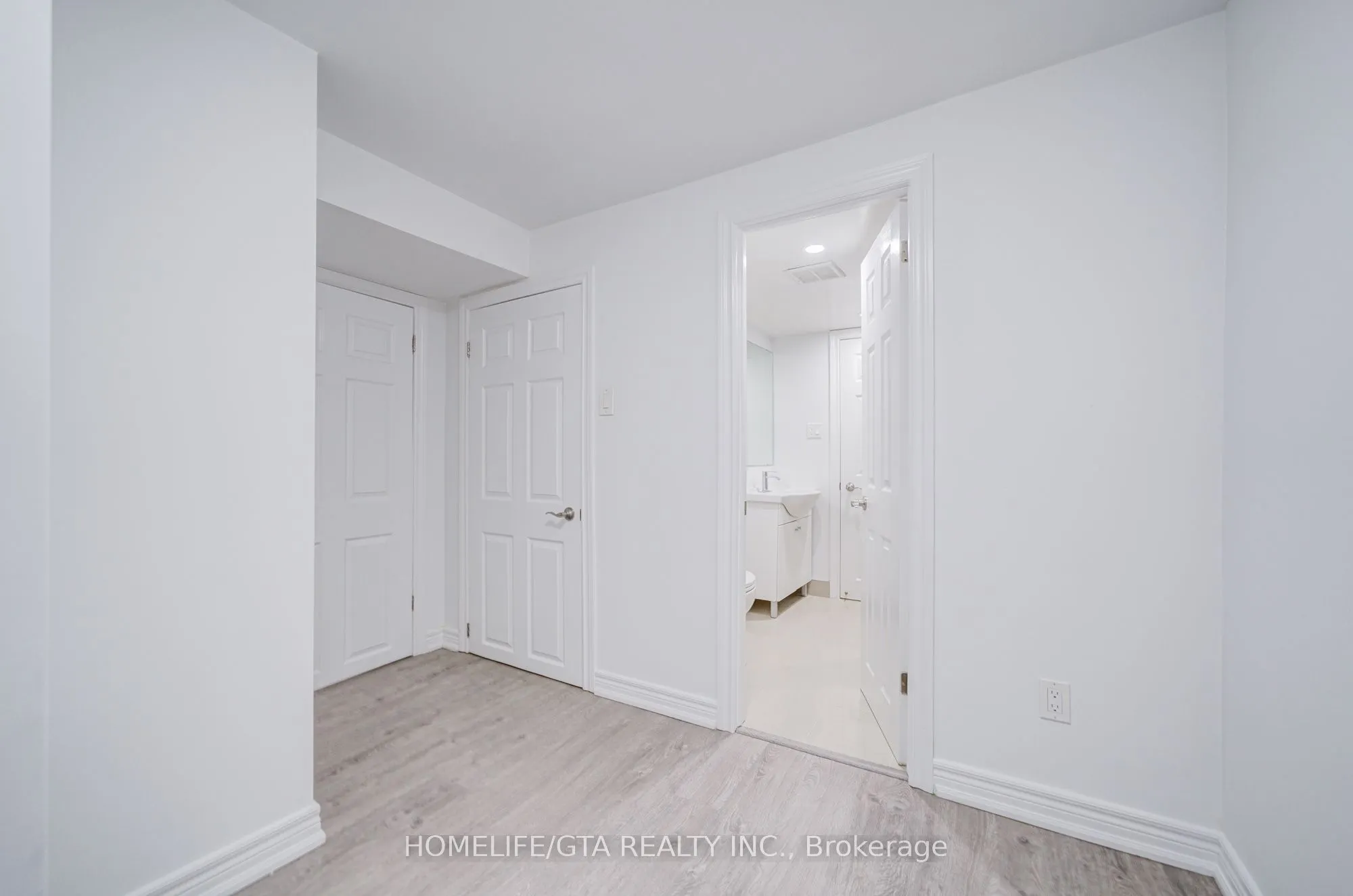 6 Sprucewood Court