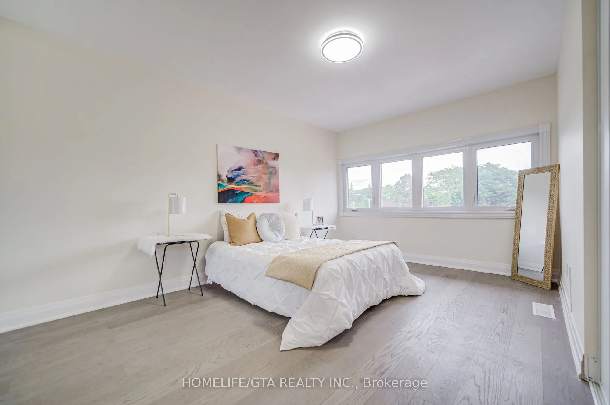 6 Sprucewood Court
