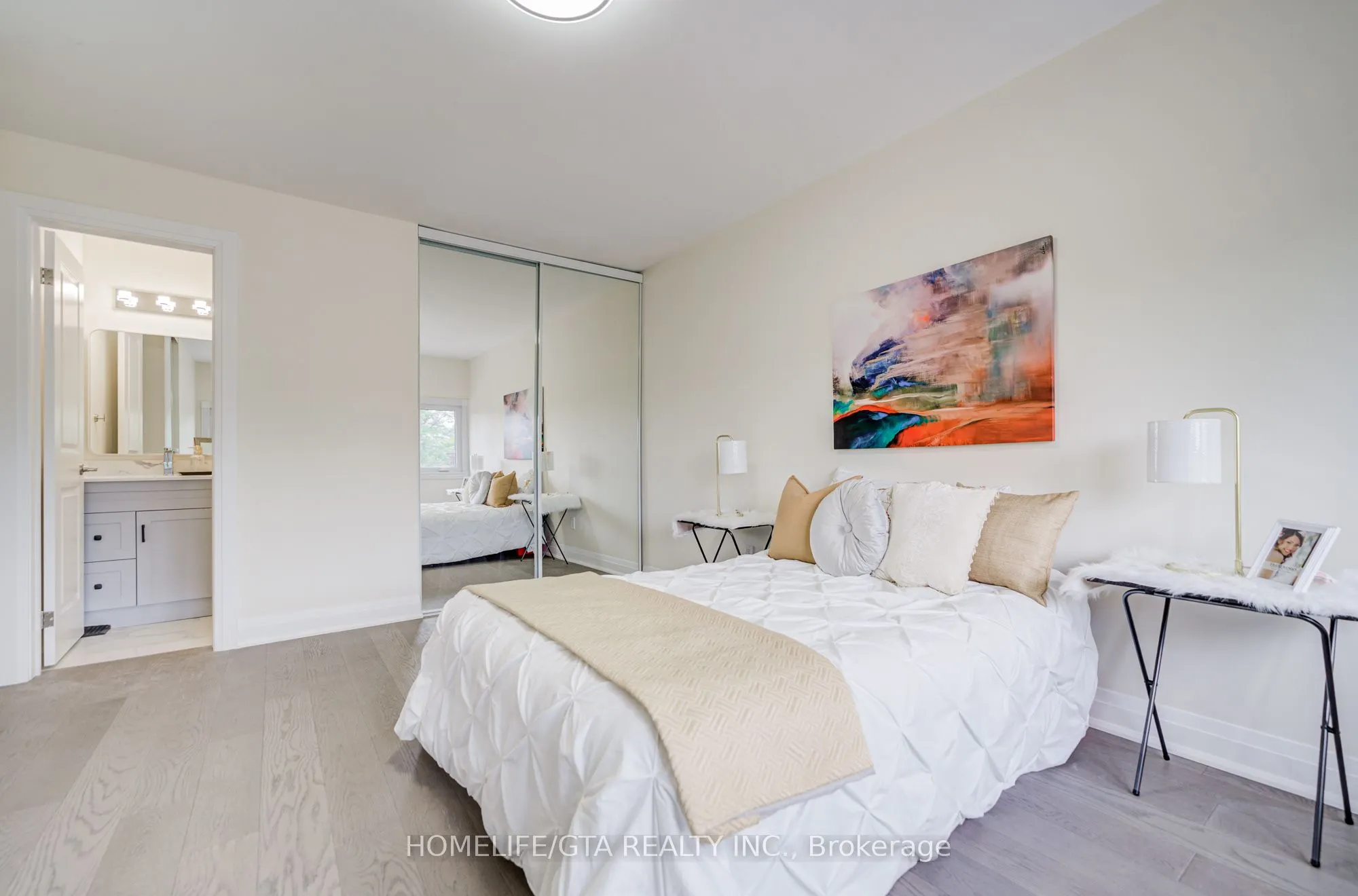 6 Sprucewood Court