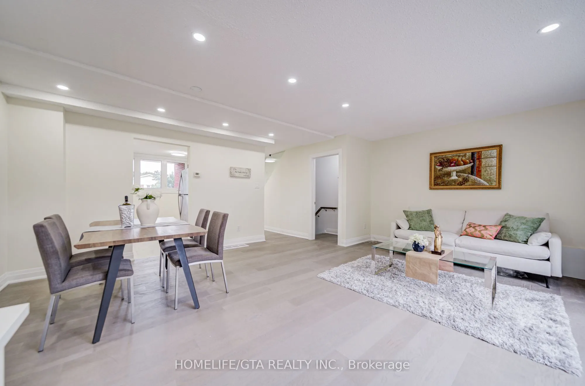 6 Sprucewood Court