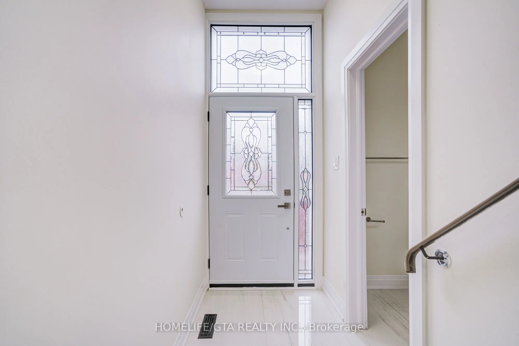 6 Sprucewood Court