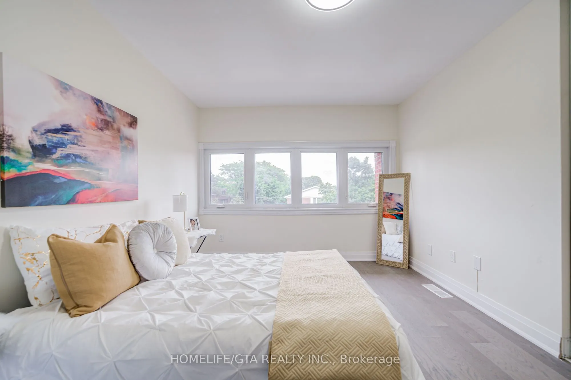 6 Sprucewood Court