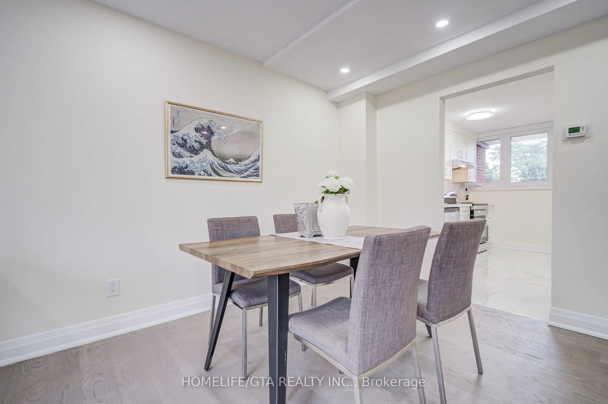 6 Sprucewood Court
