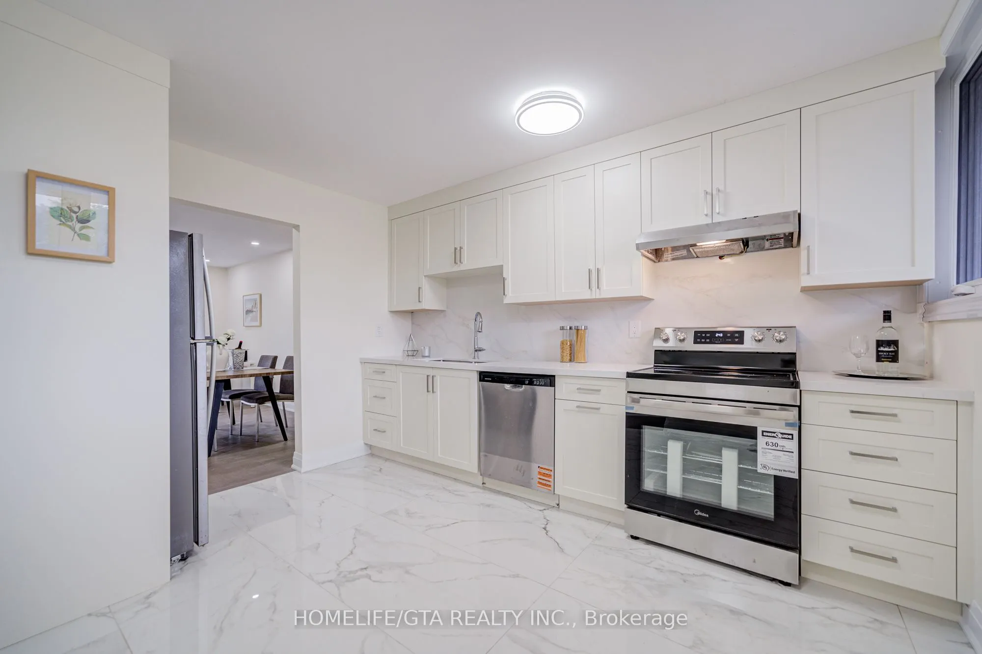 6 Sprucewood Court