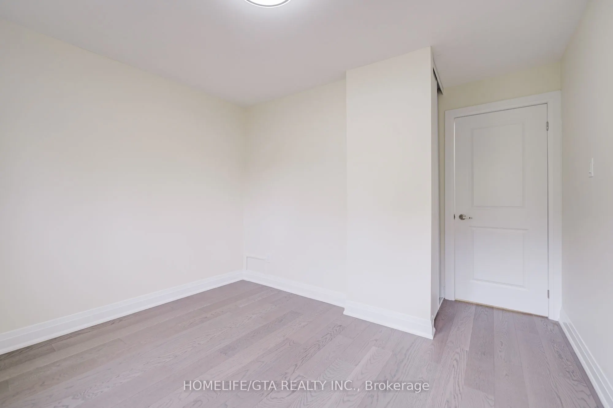 6 Sprucewood Court