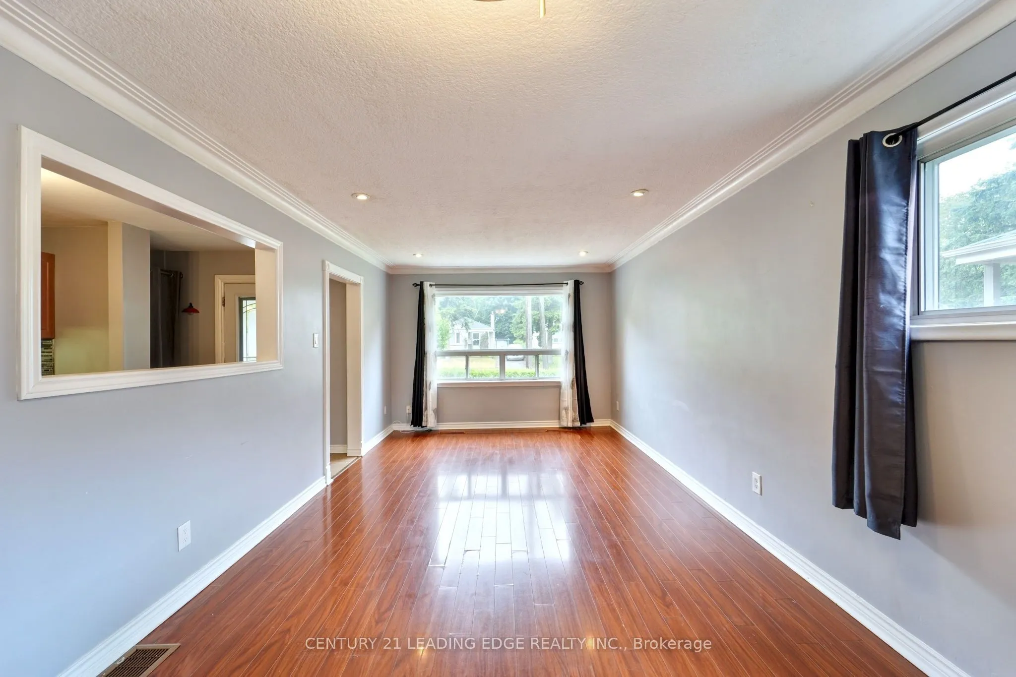 115 Darlingside Drive