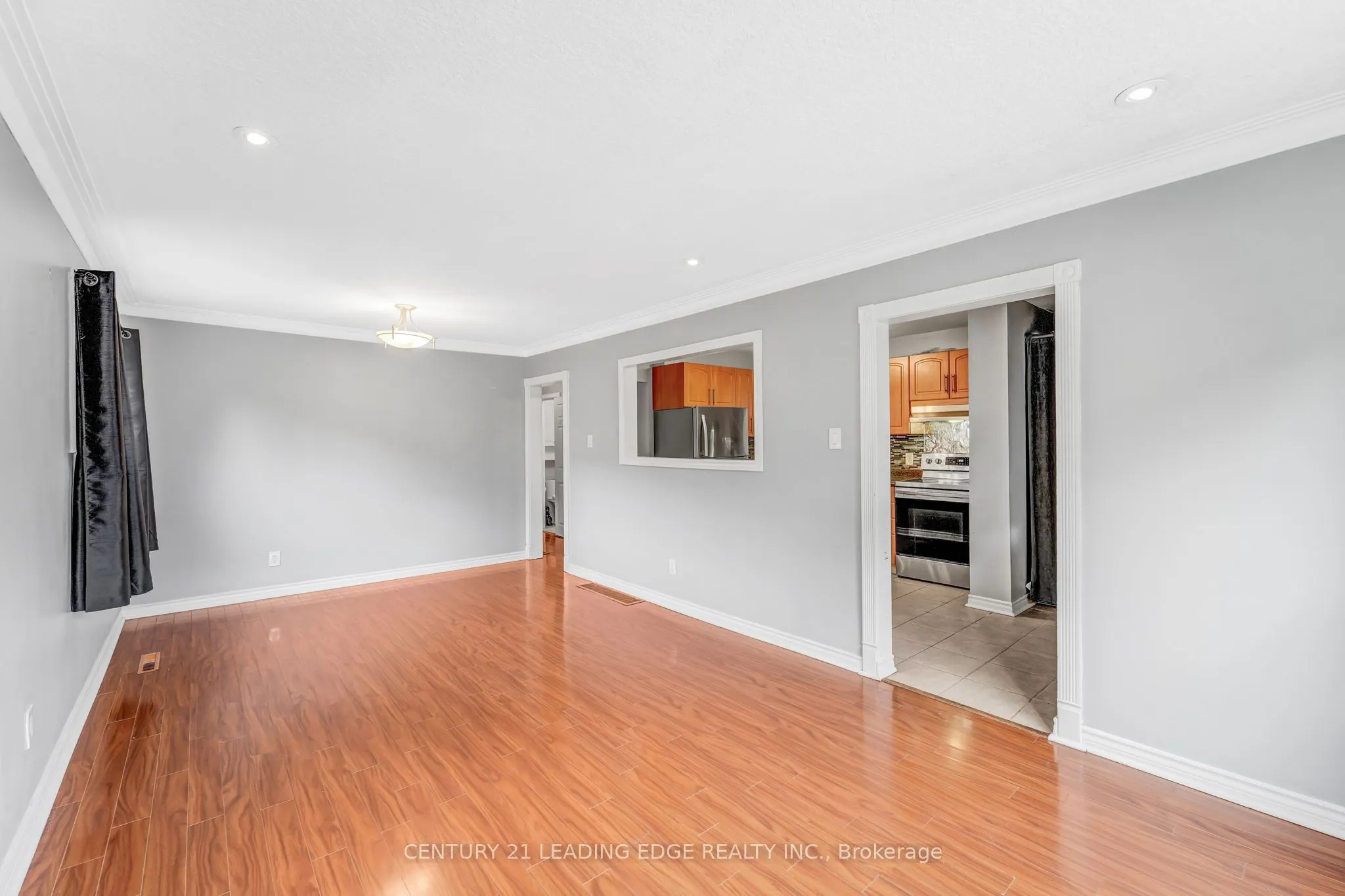 115 Darlingside Drive