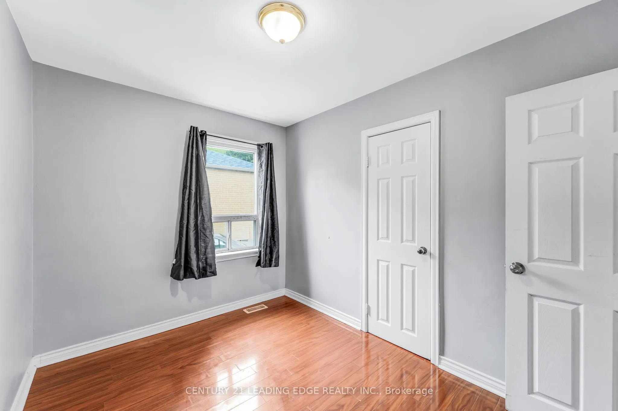 115 Darlingside Drive