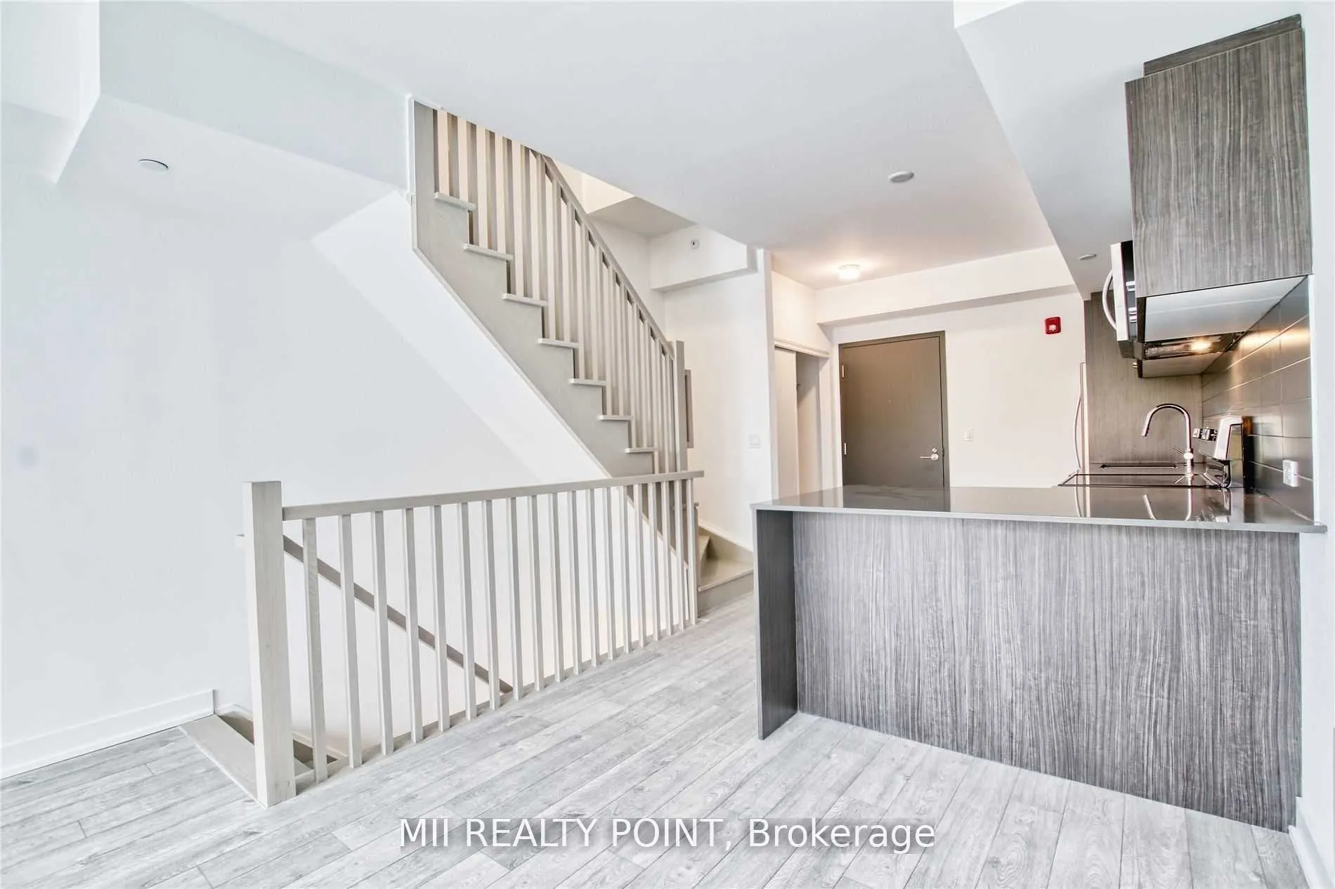 2100 Bridletowne Circ, #323