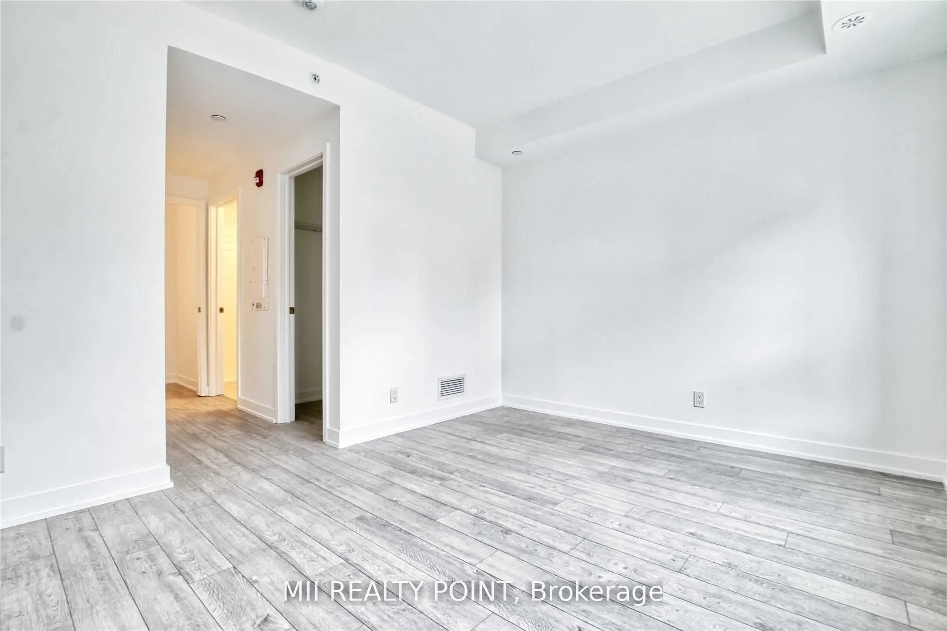 2100 Bridletowne Circ, #323