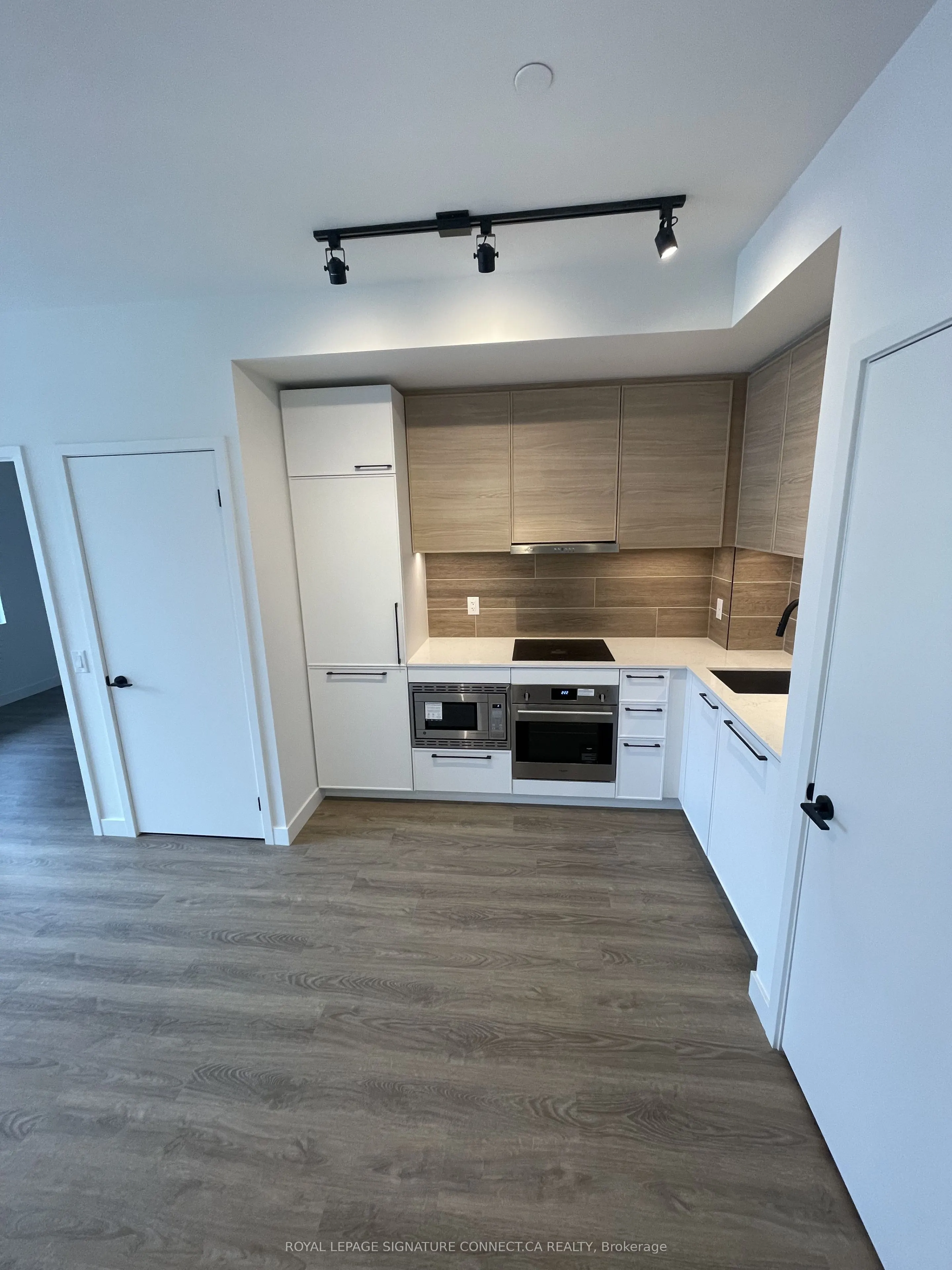 1050 Eastern Avenue, #727