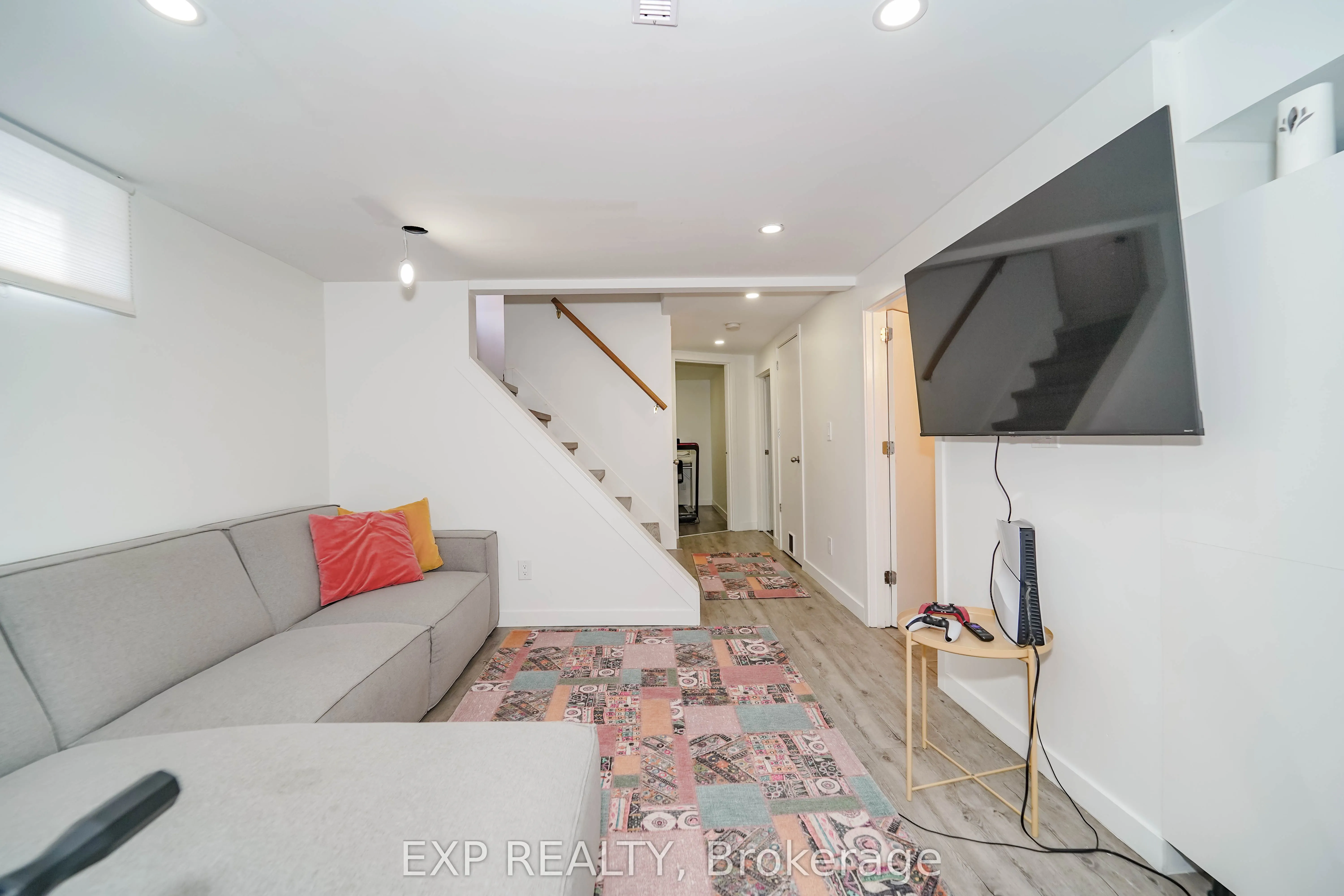 43 Southmead Road