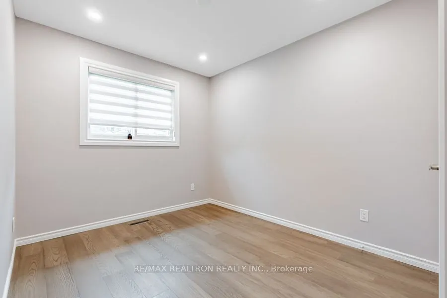 17 Tillbrook Court