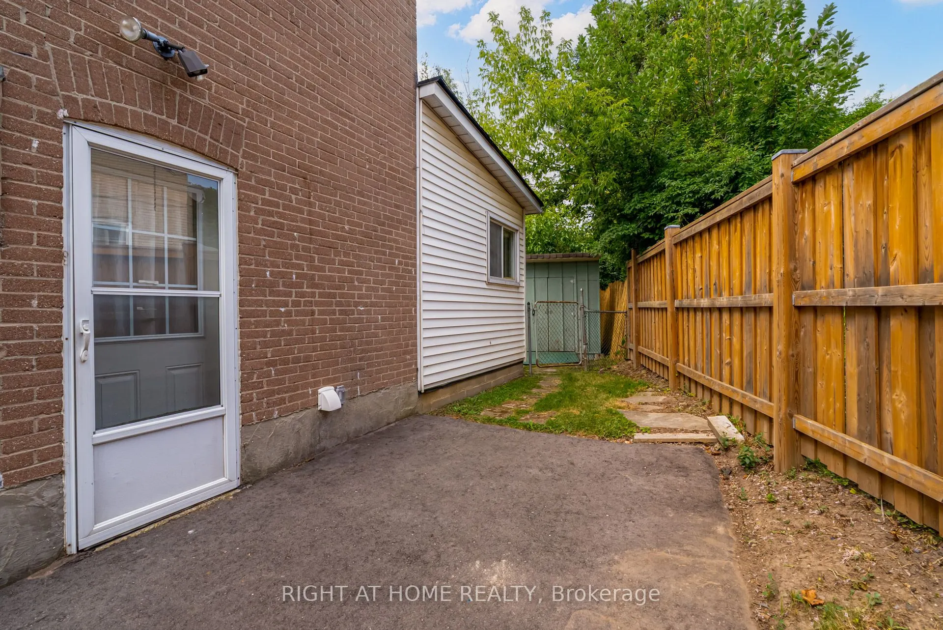 58 Anaconda Avenue