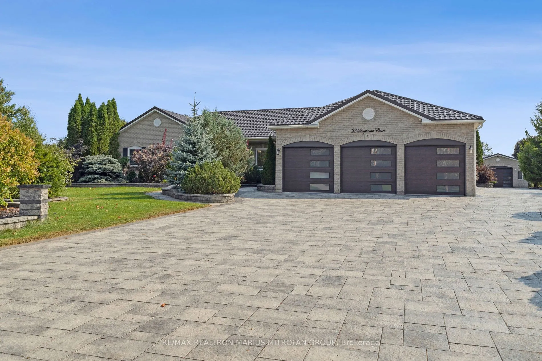 23 Steepleview Court