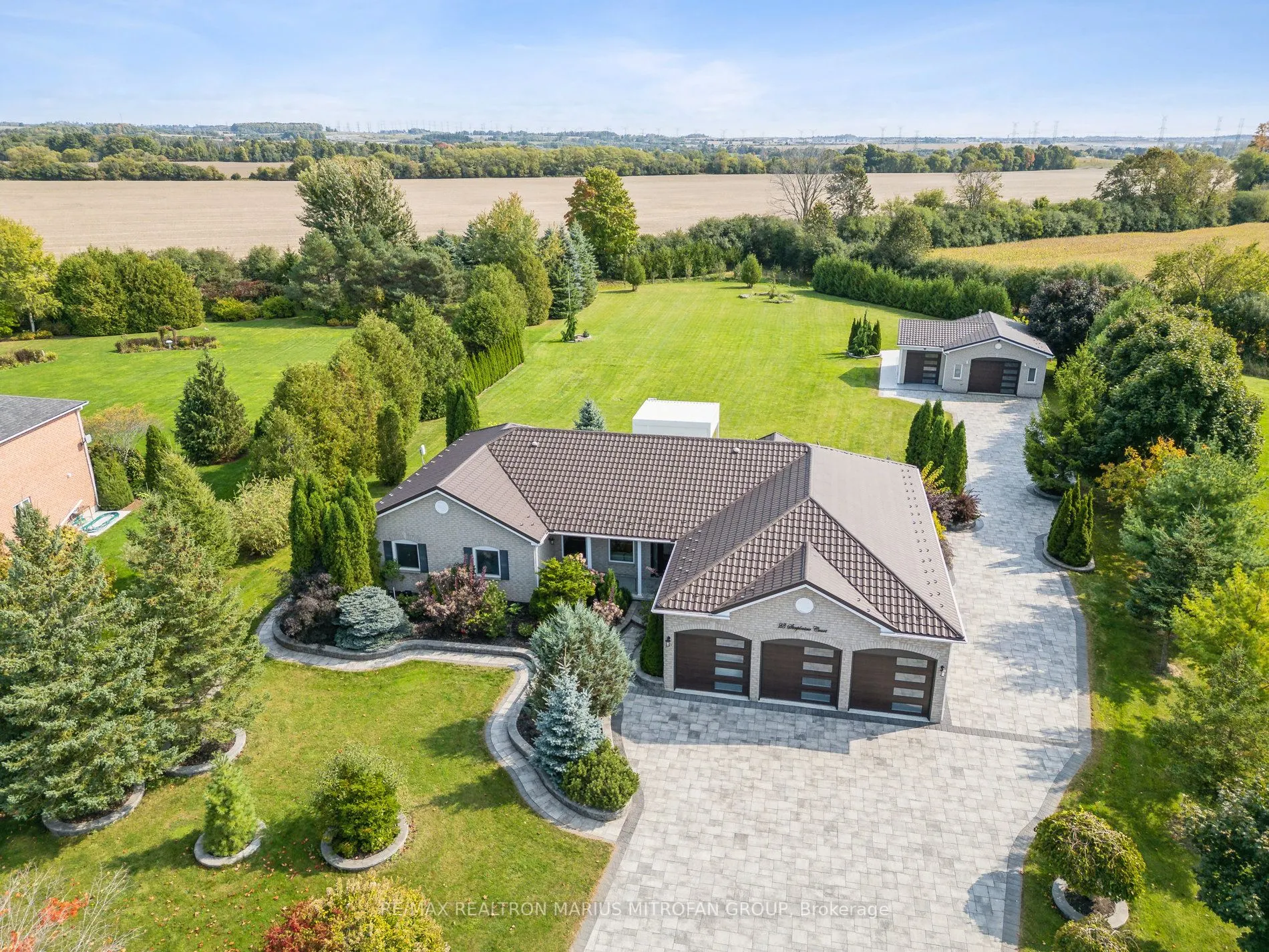 23 Steepleview Court