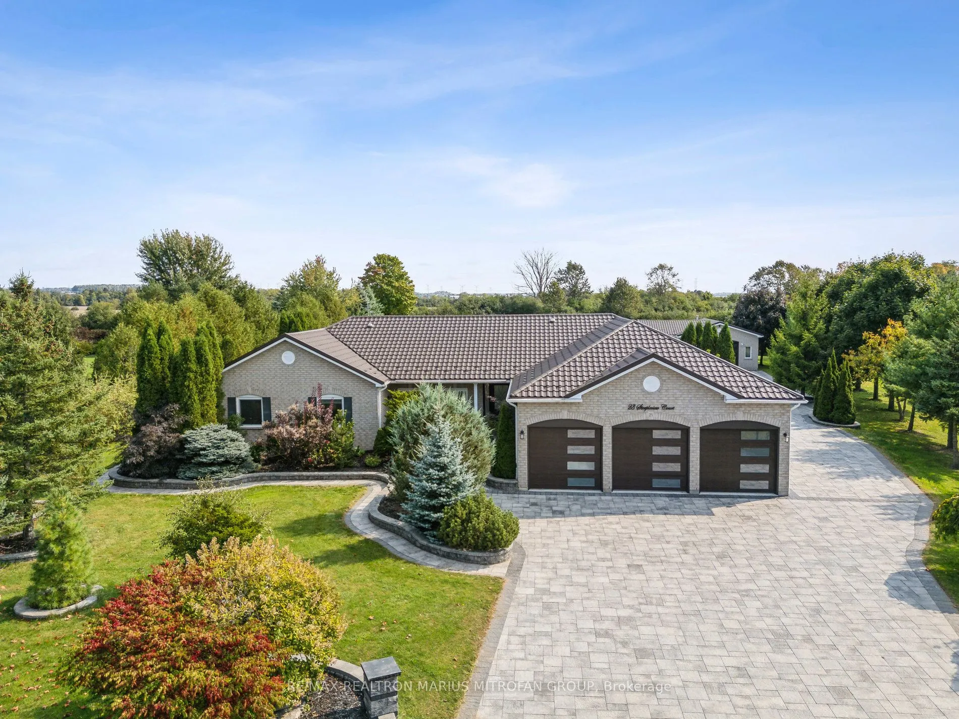 23 Steepleview Court