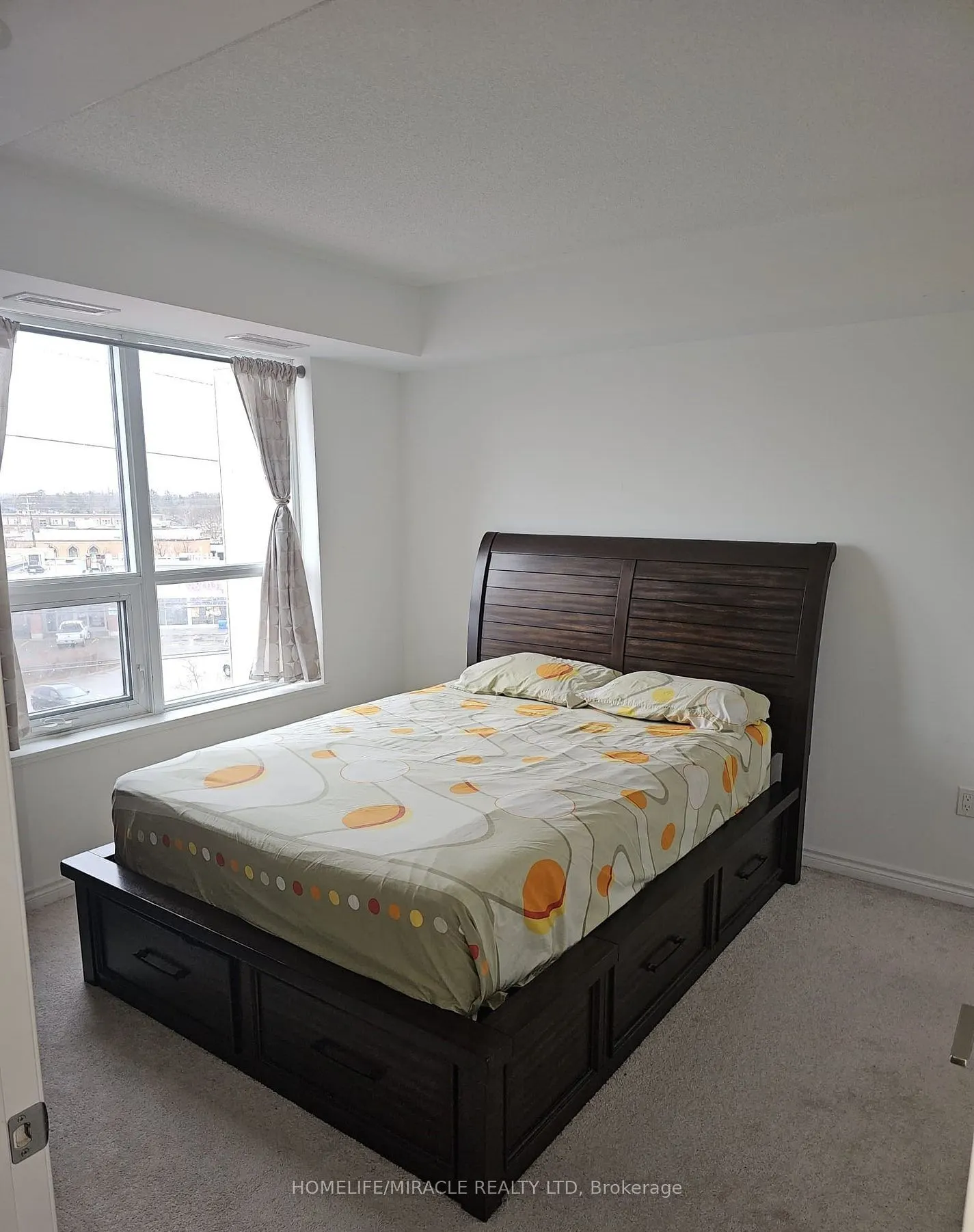 1 Falaise Road, #417
