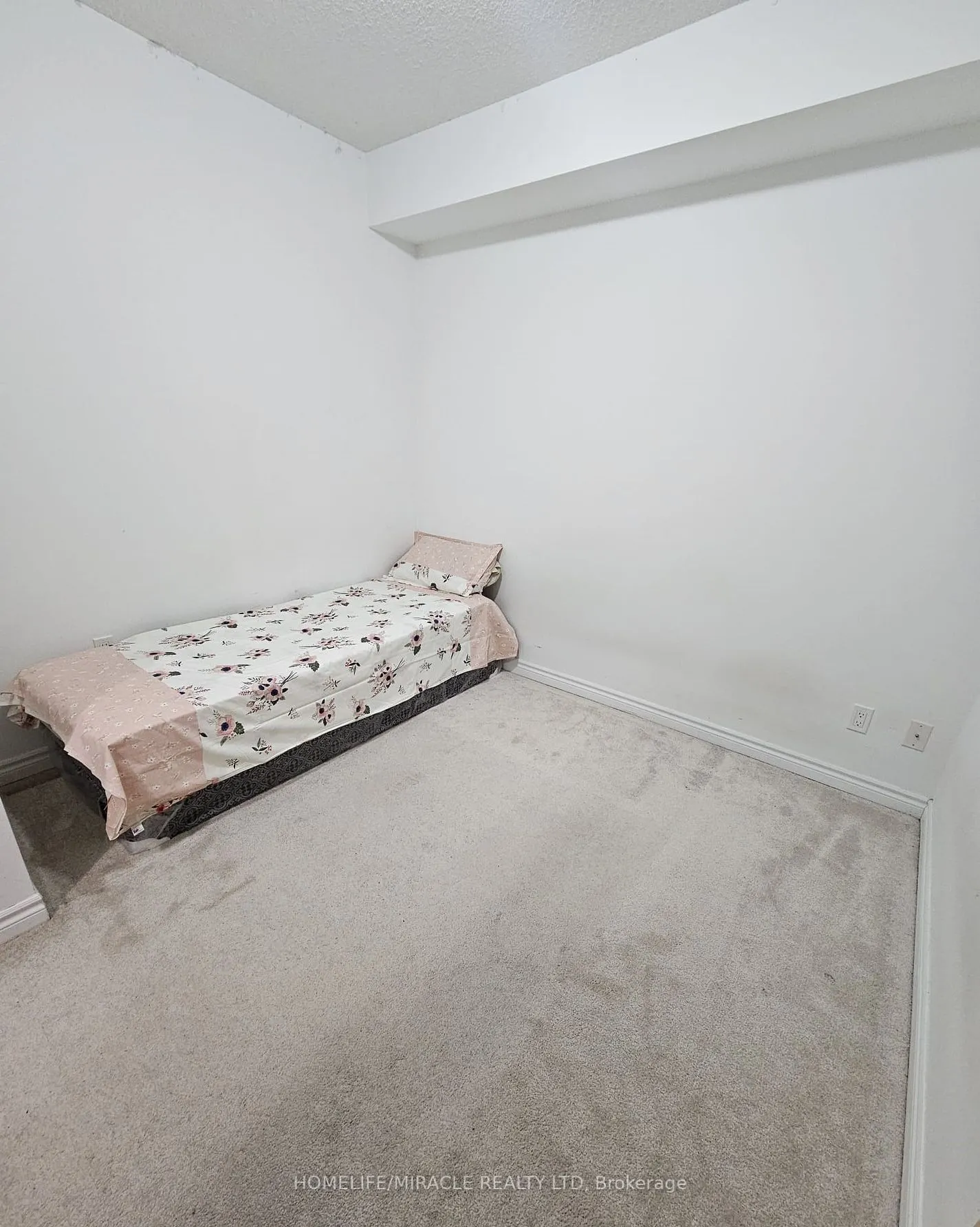 1 Falaise Road, #417