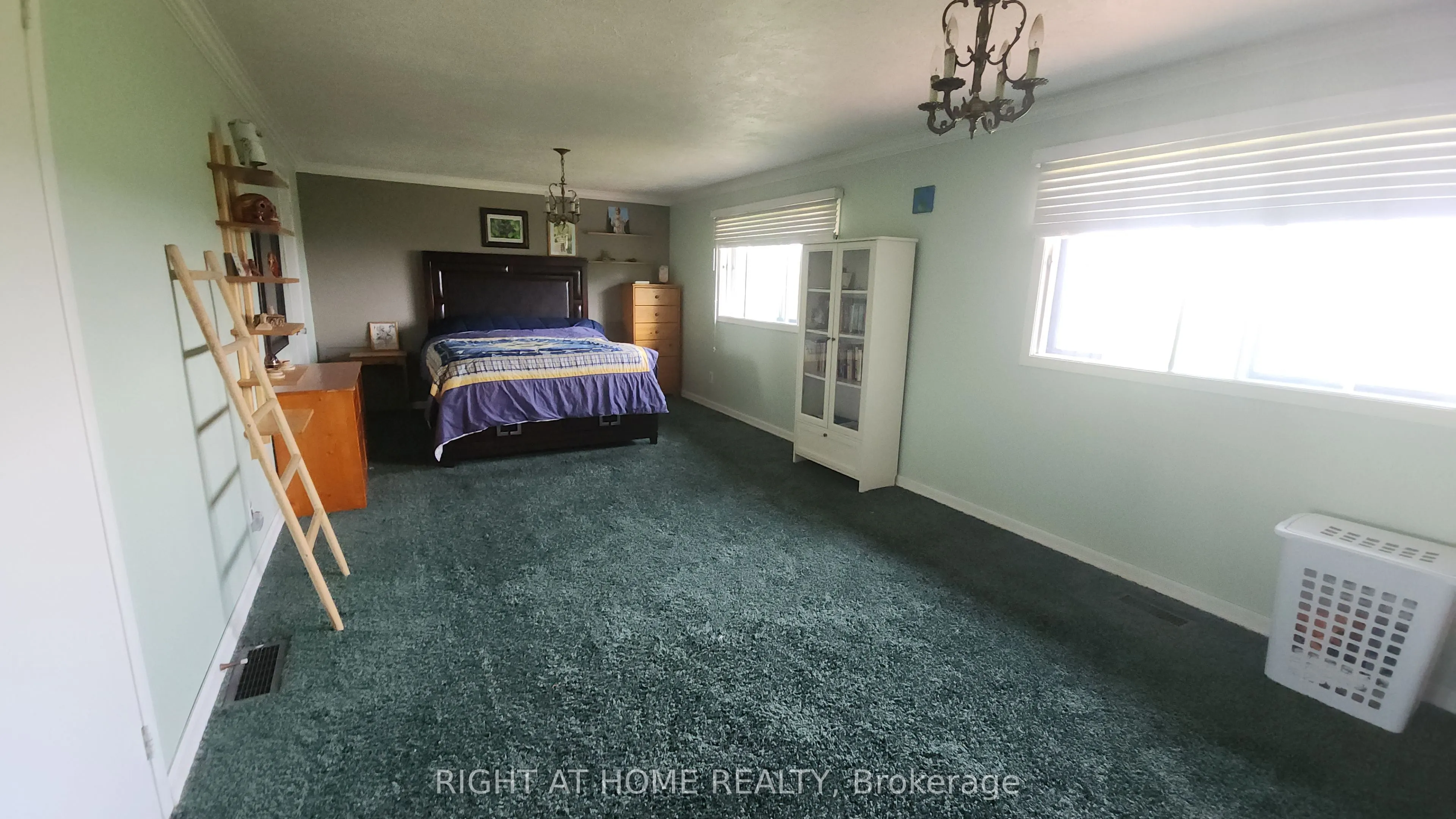 2853 Bellwood Drive