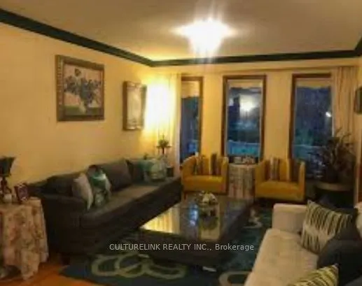 327 Huntsmill Boulevard, #Main Floor