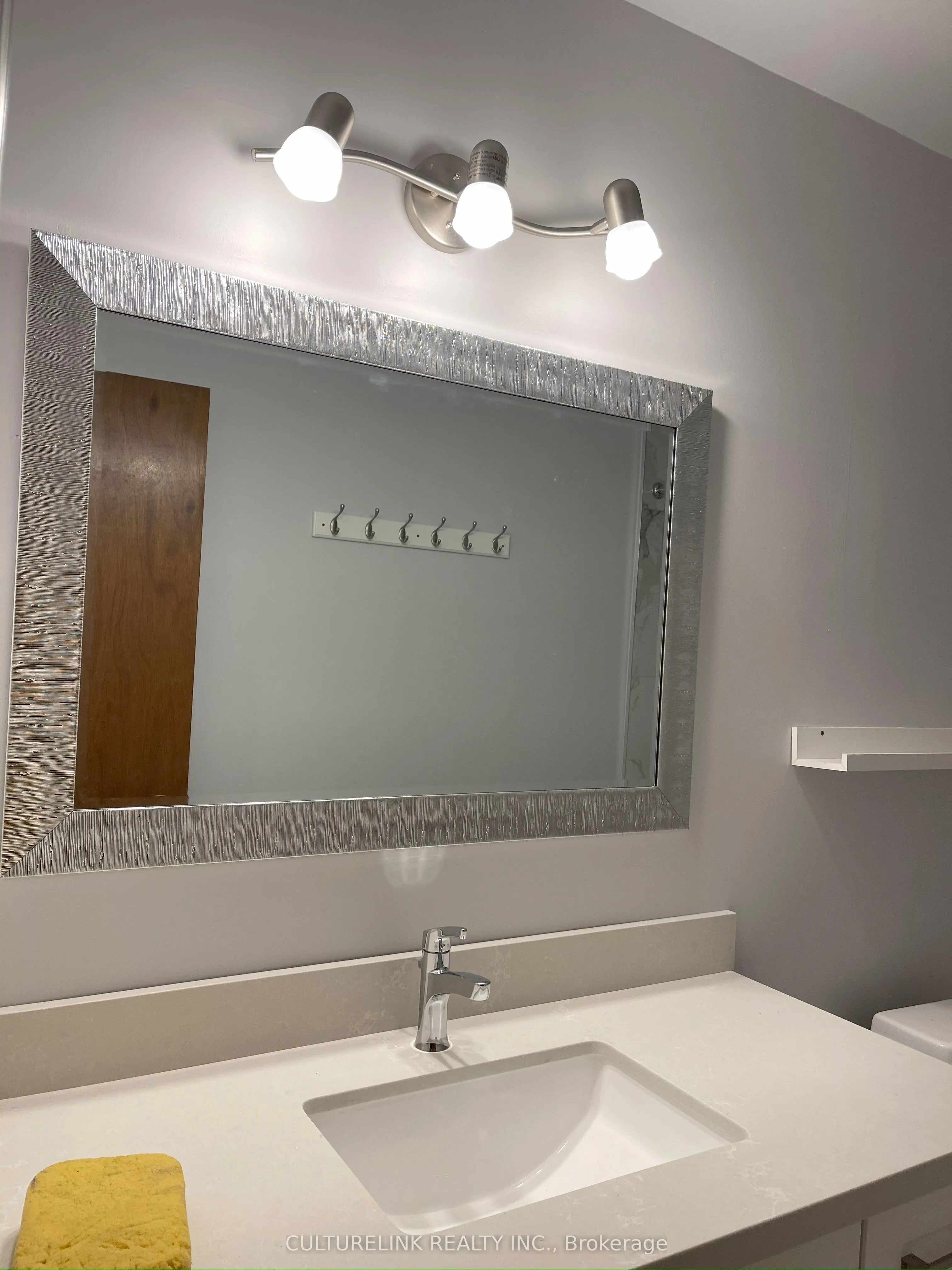 327 Huntsmill Boulevard, #Main Floor