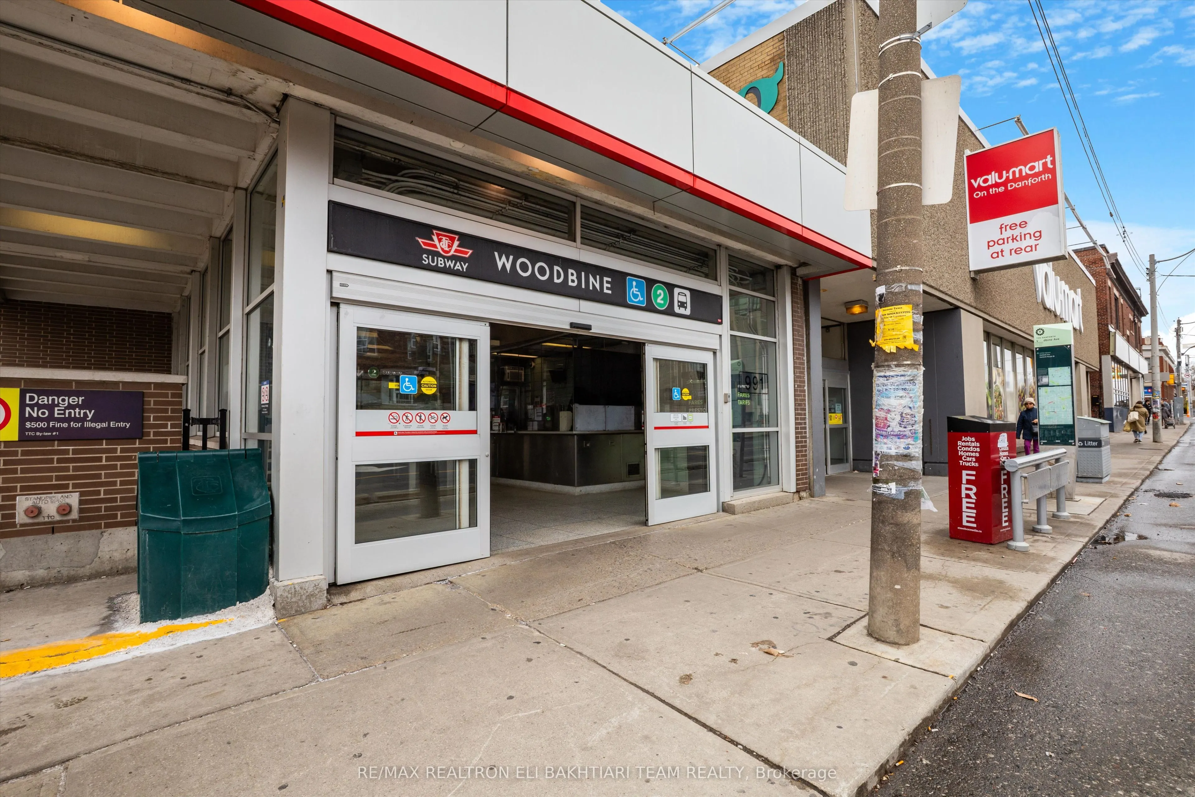 43 King Edward Avenue