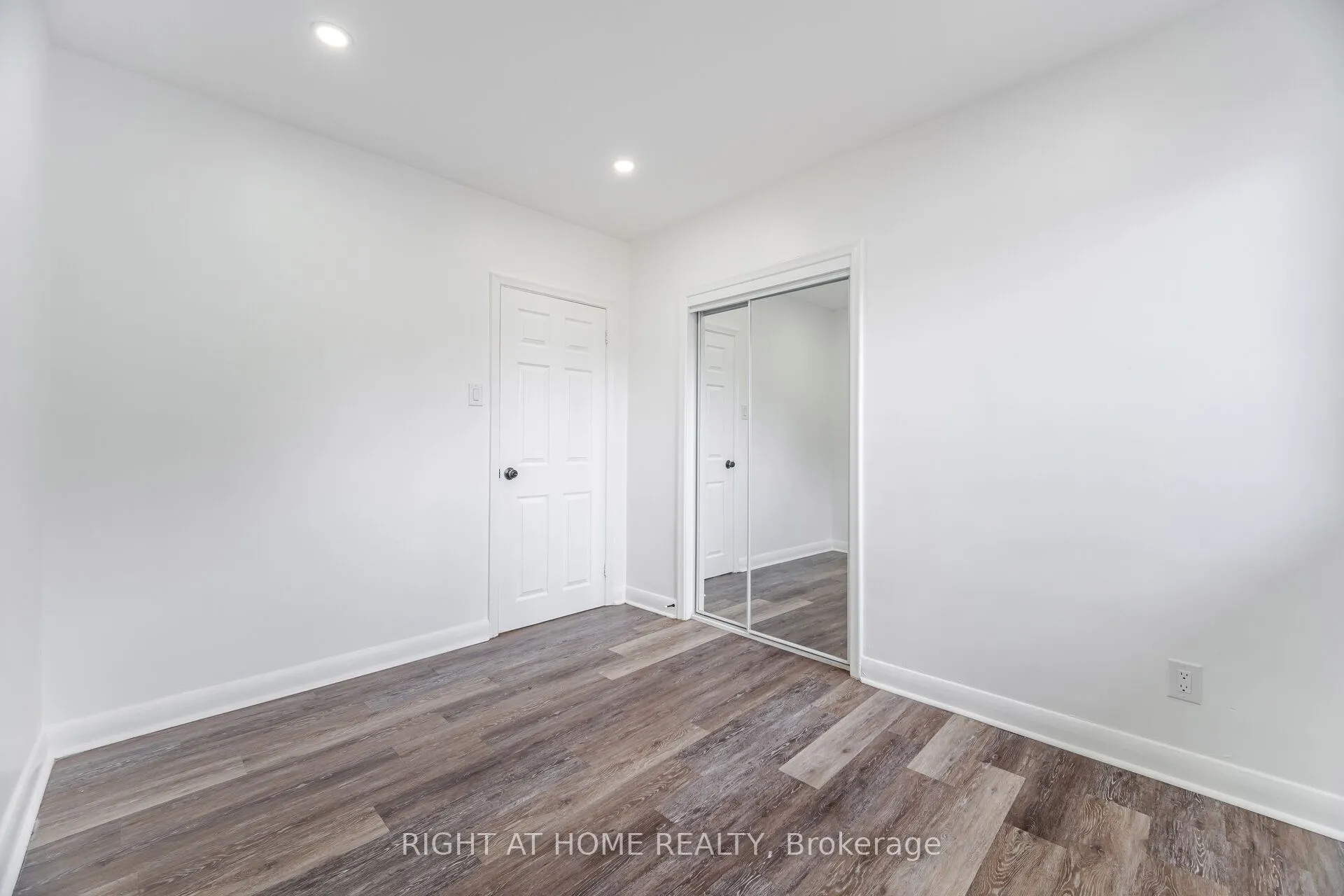 348 Bellamy Road N