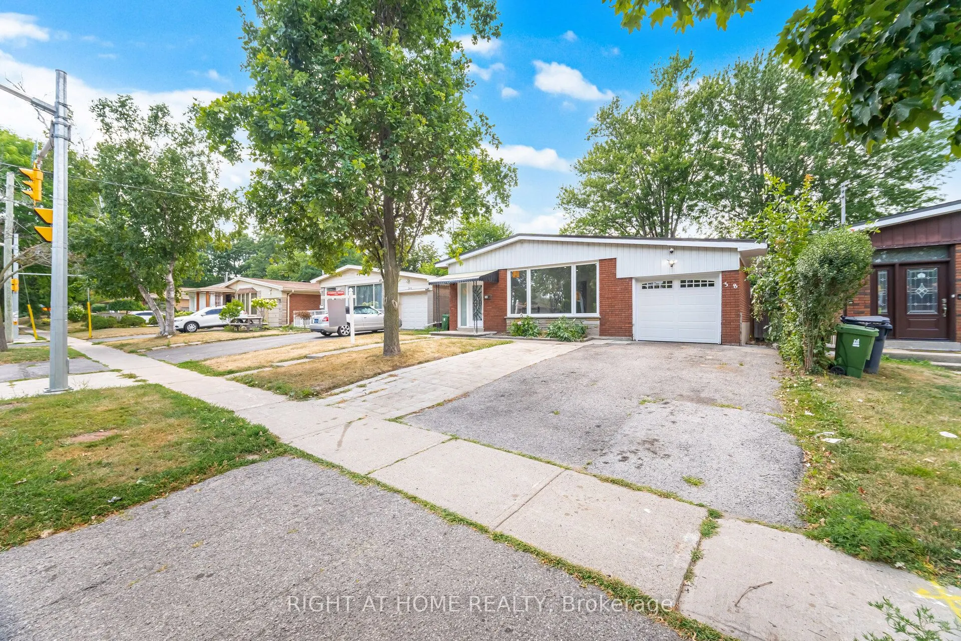 348 Bellamy Road N