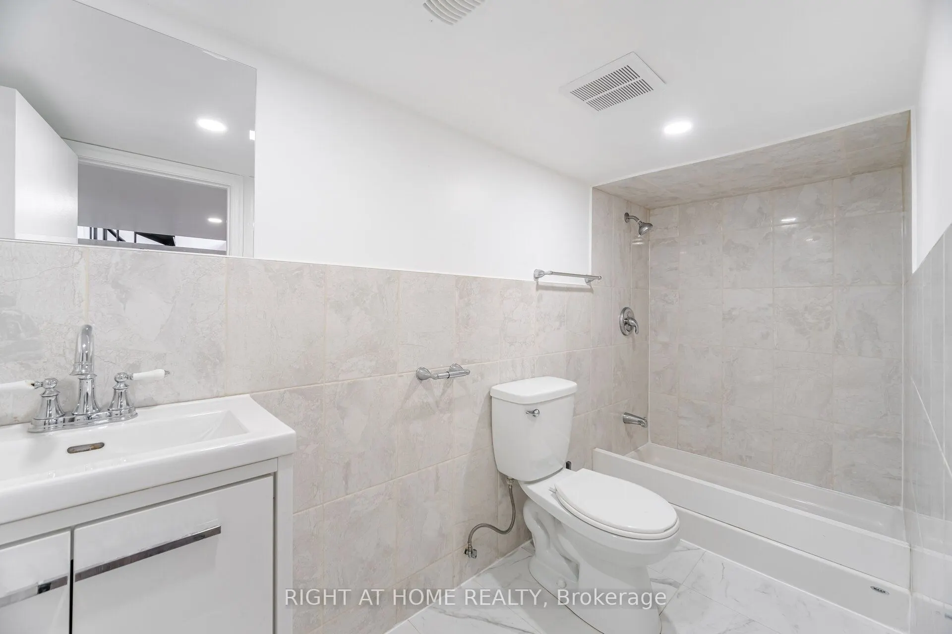 348 Bellamy Road N