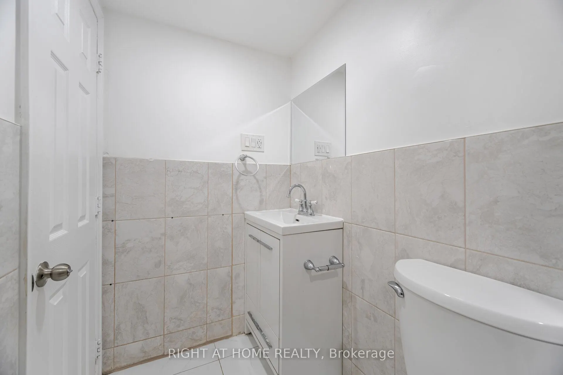 348 Bellamy Road N