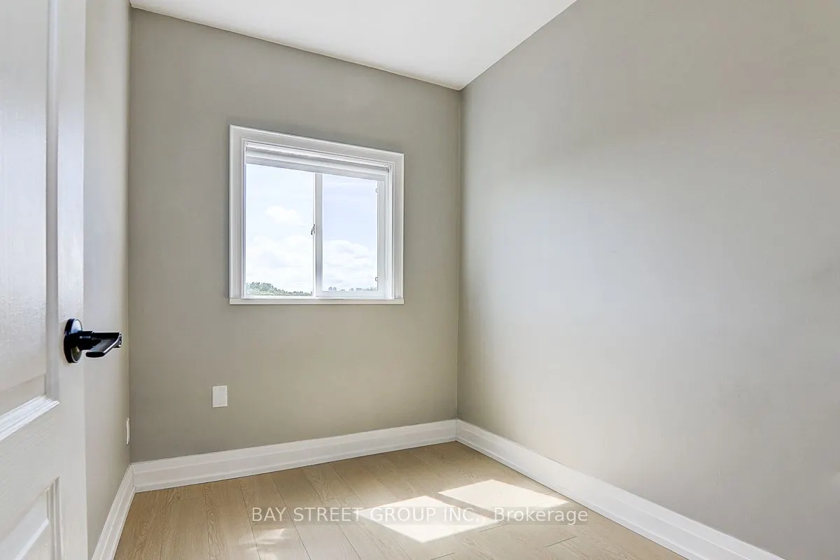 17 Newdawn Crescent