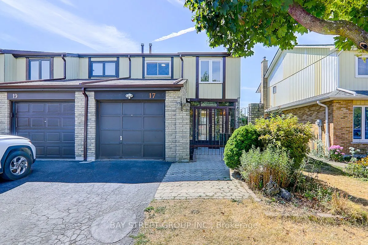 17 Newdawn Crescent