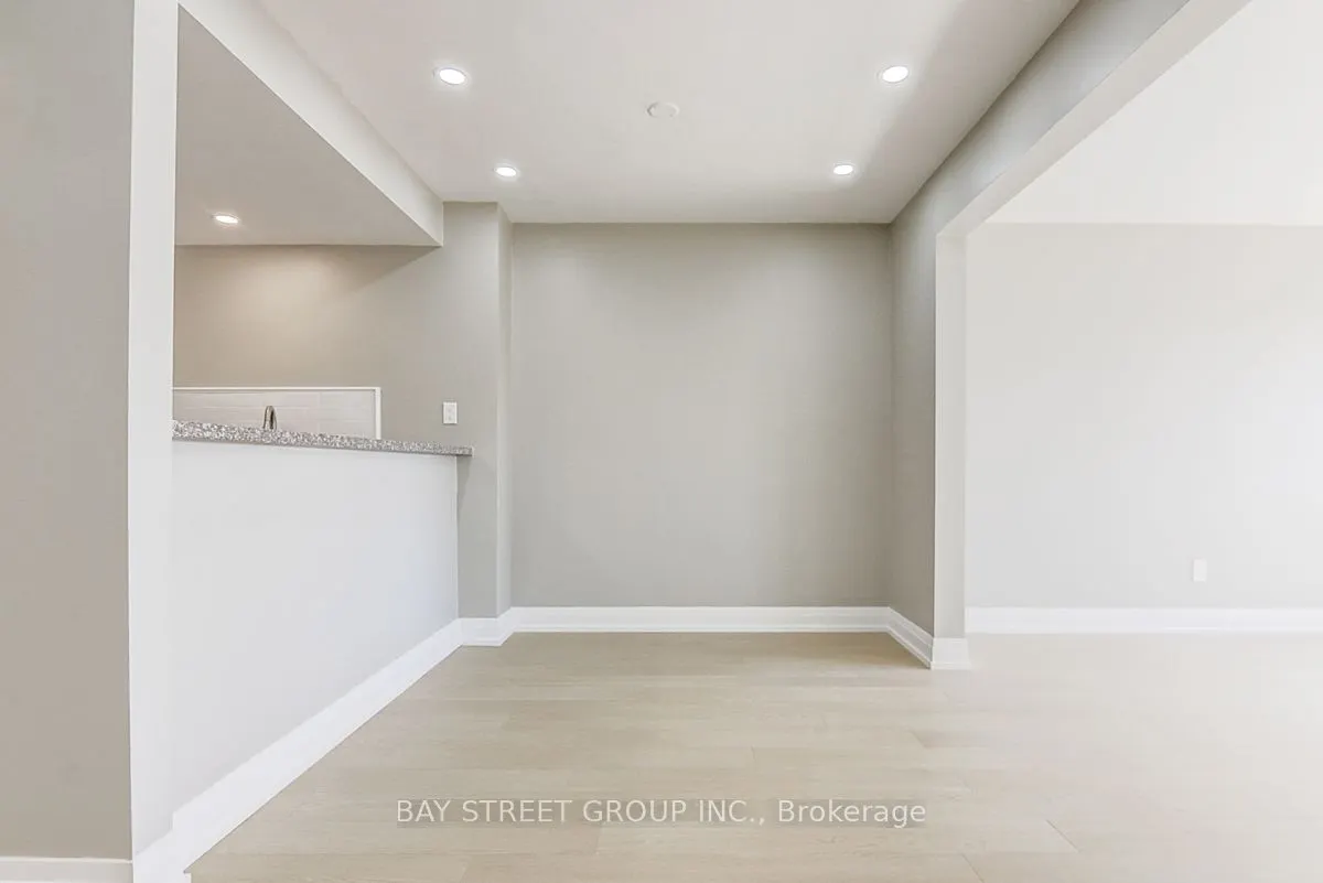 17 Newdawn Crescent