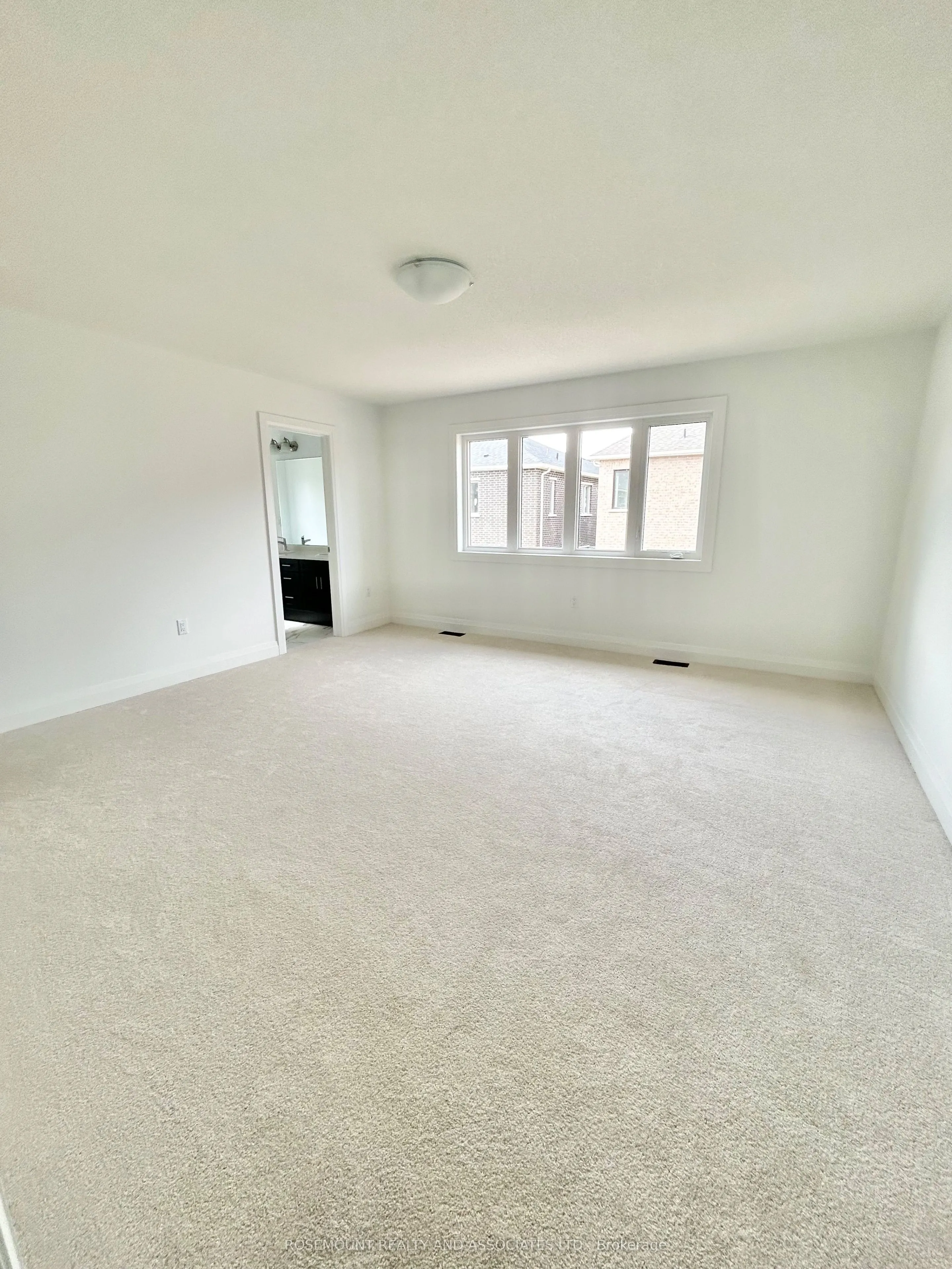 1406 Mockingbird Square
