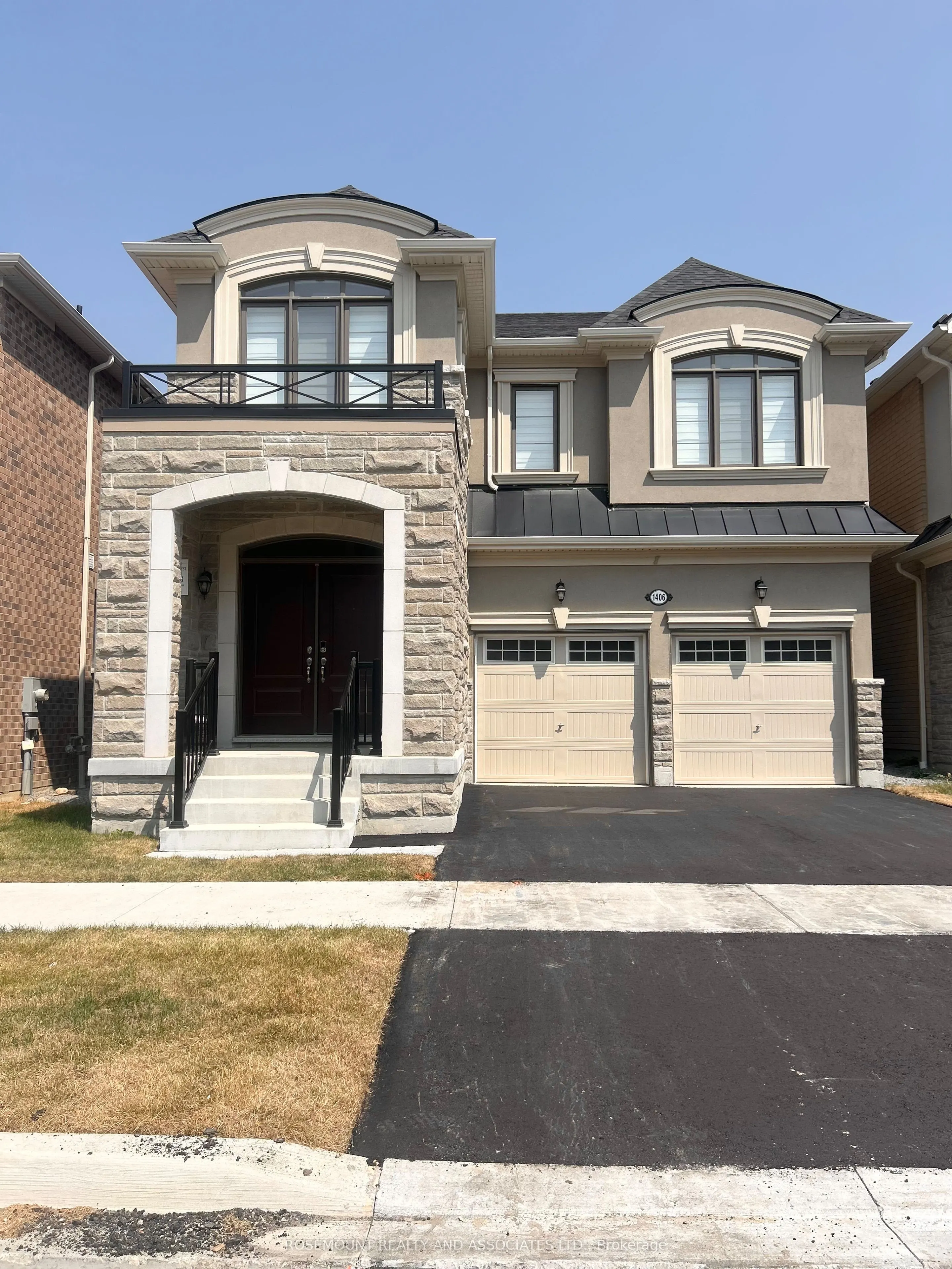 1406 Mockingbird Square